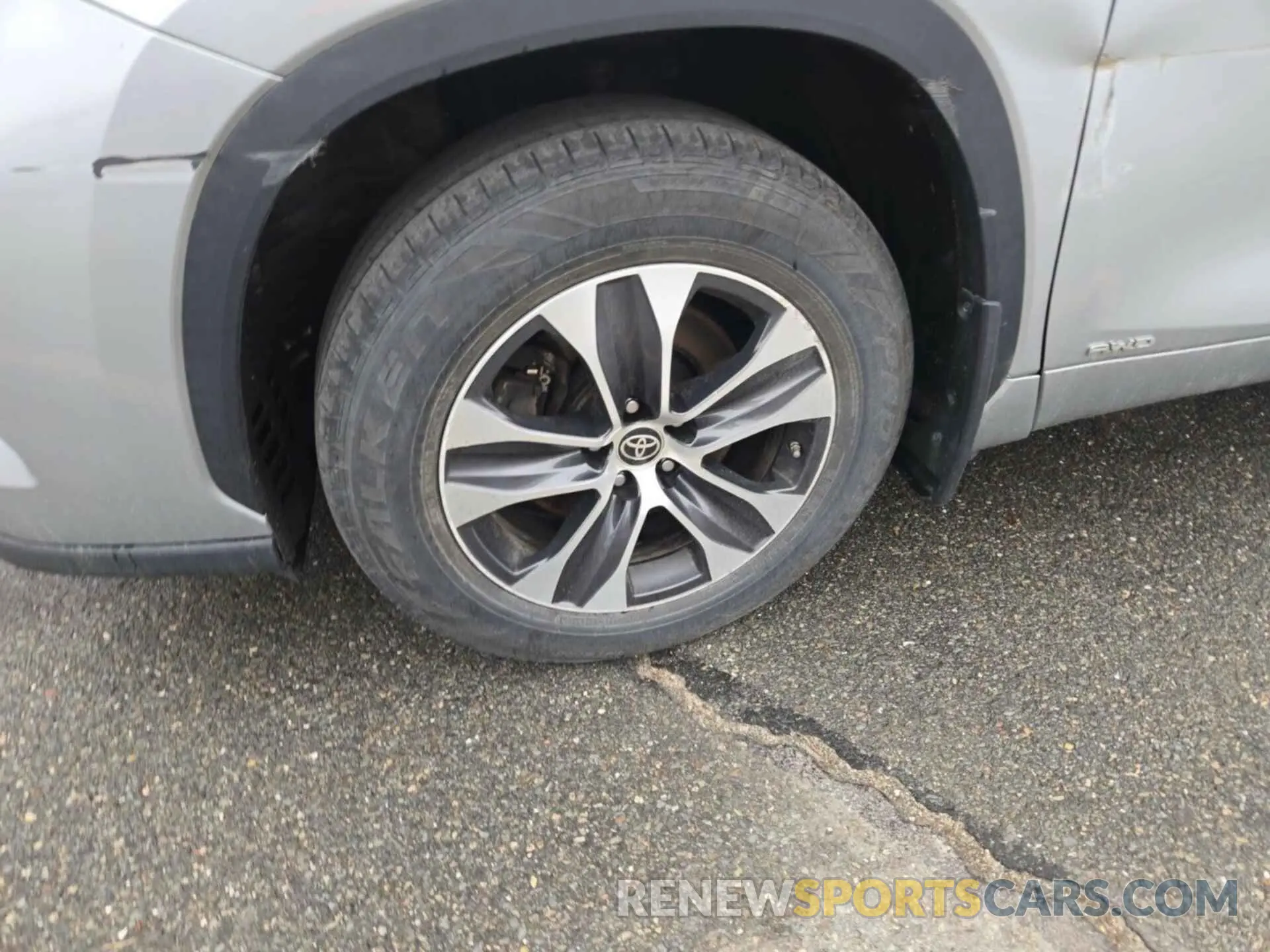 25 Photograph of a damaged car 5TDHBRCH7MS535591 TOYOTA HIGHLANDER 2021