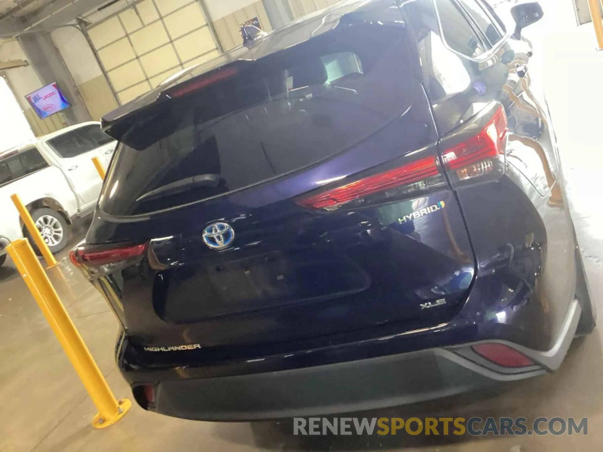 16 Photograph of a damaged car 5TDHBRCH7MS535638 TOYOTA HIGHLANDER 2021