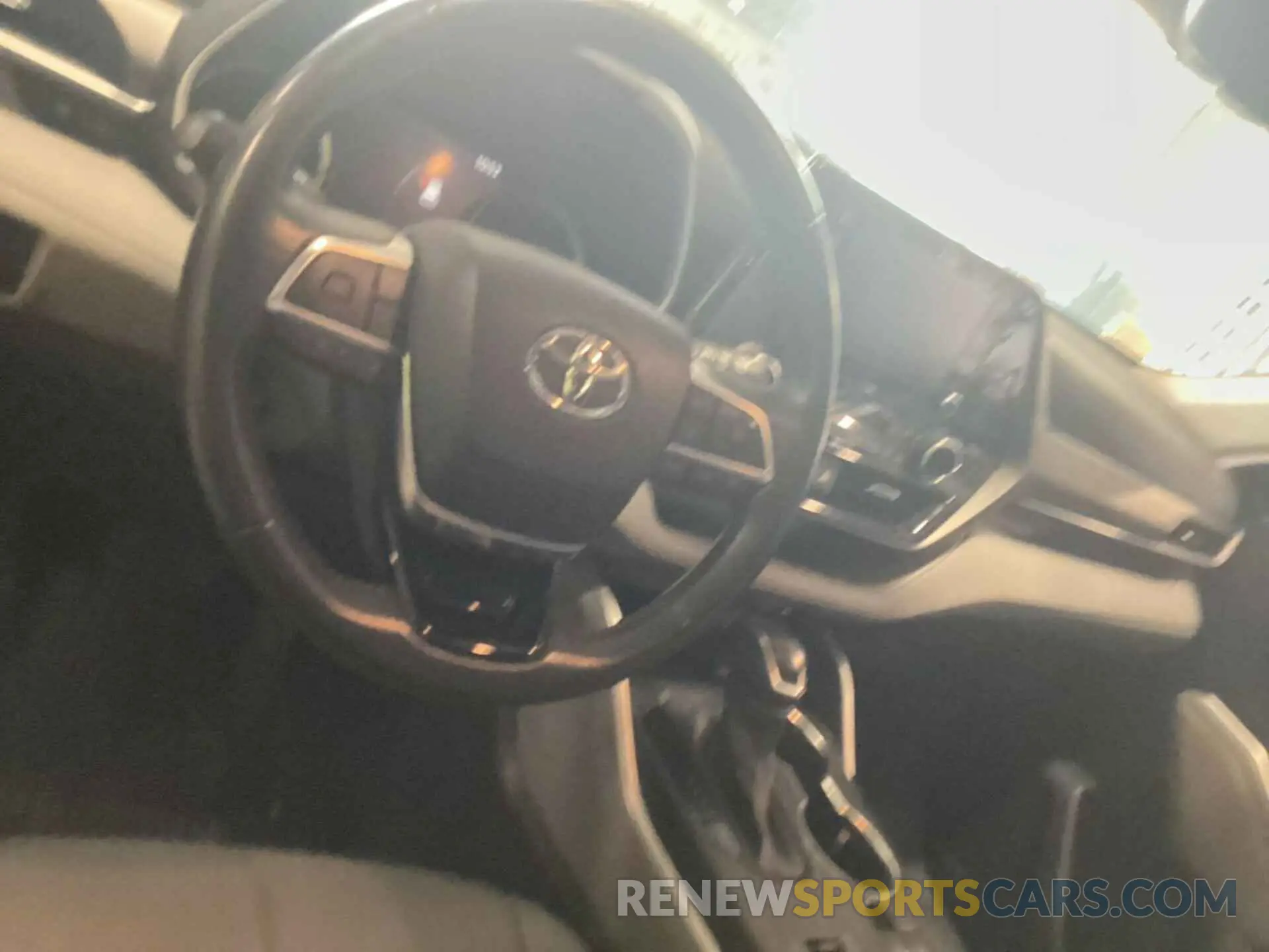 2 Photograph of a damaged car 5TDHBRCH7MS535638 TOYOTA HIGHLANDER 2021