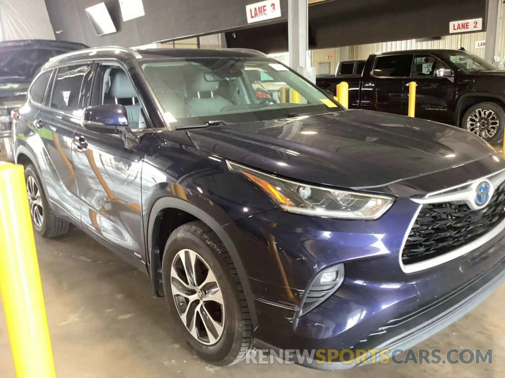 24 Photograph of a damaged car 5TDHBRCH7MS535638 TOYOTA HIGHLANDER 2021