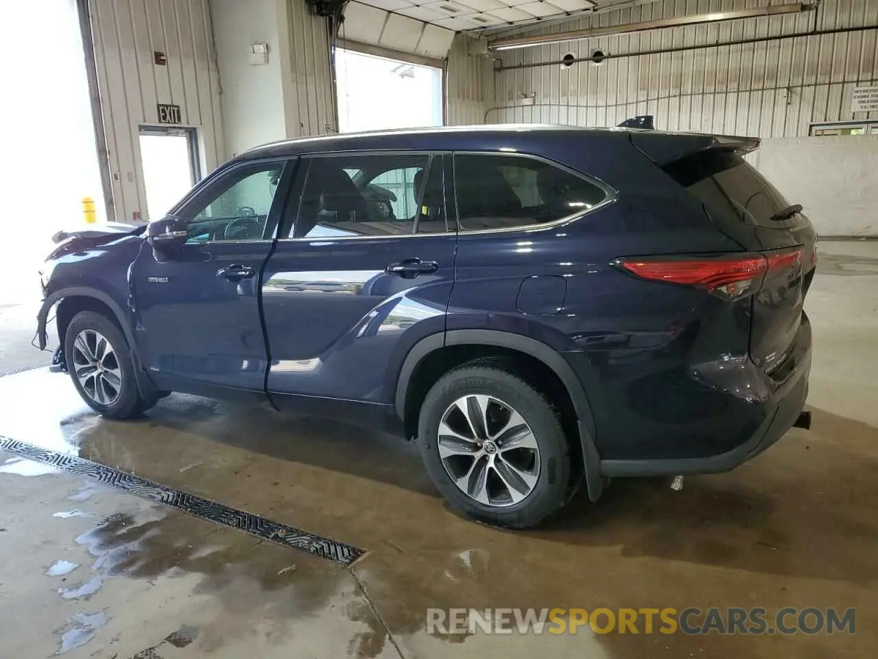 2 Photograph of a damaged car 5TDHBRCH8MS519156 TOYOTA HIGHLANDER 2021