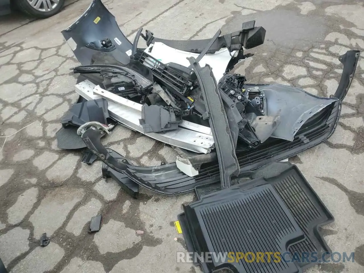 13 Photograph of a damaged car 5TDHBRCH9MS053785 TOYOTA HIGHLANDER 2021