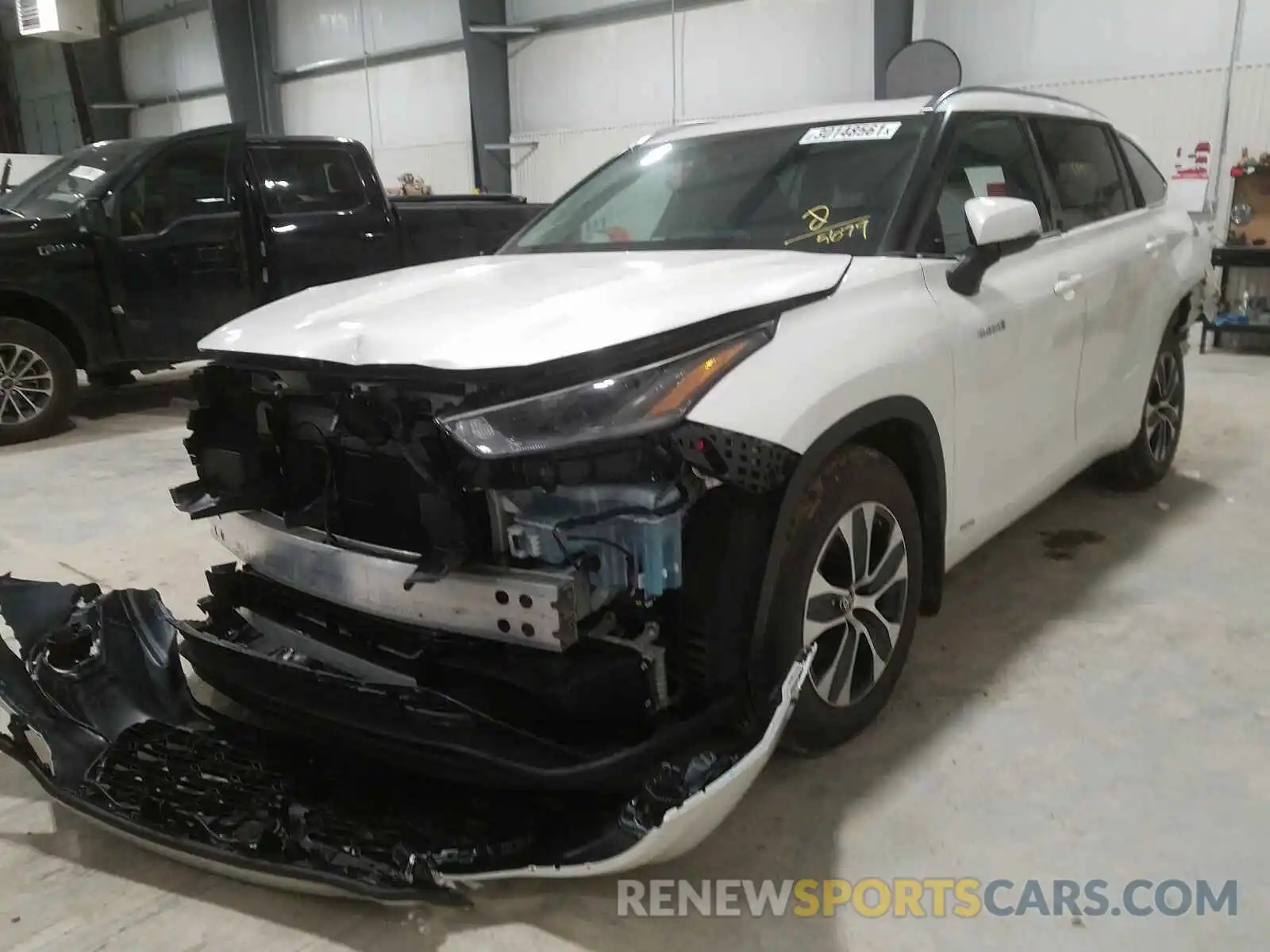 2 Photograph of a damaged car 5TDHBRCH9MS515679 TOYOTA HIGHLANDER 2021