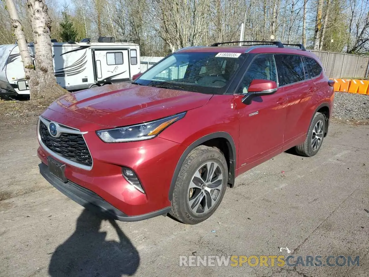 1 Photograph of a damaged car 5TDHBRCH9MS535348 TOYOTA HIGHLANDER 2021