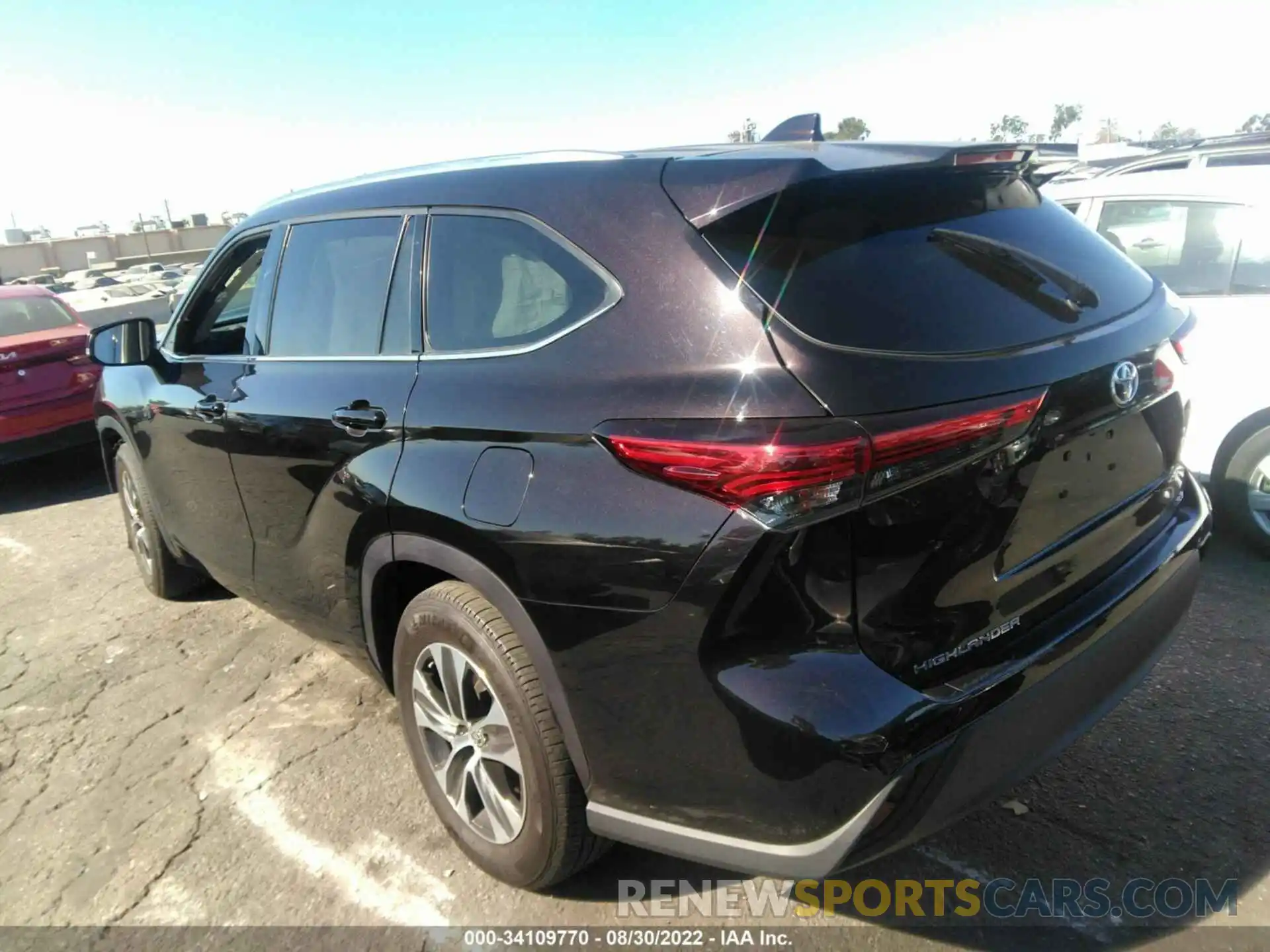 3 Photograph of a damaged car 5TDHZRAH0MS040020 TOYOTA HIGHLANDER 2021