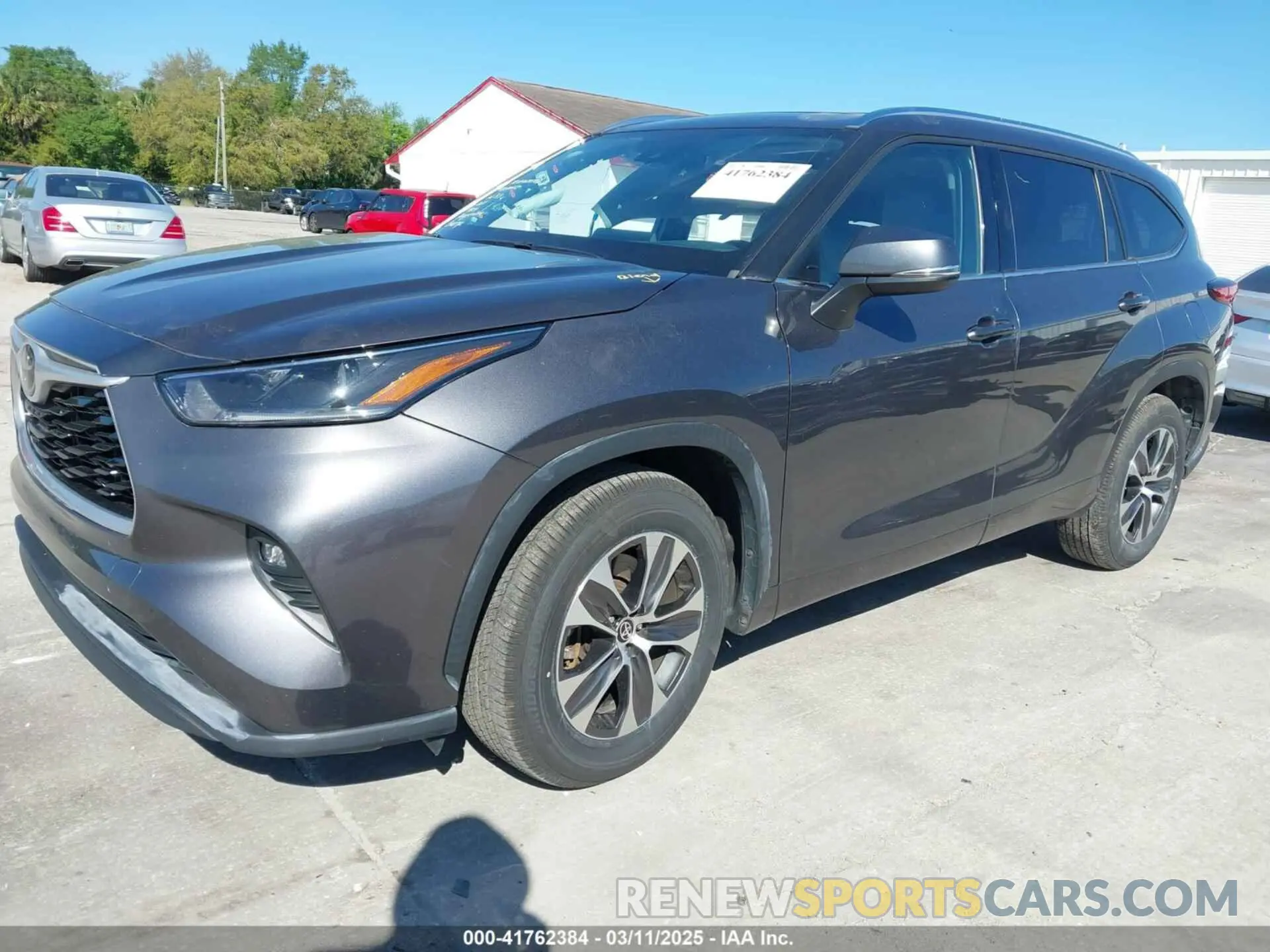 2 Photograph of a damaged car 5TDHZRAH0MS056055 TOYOTA HIGHLANDER 2021