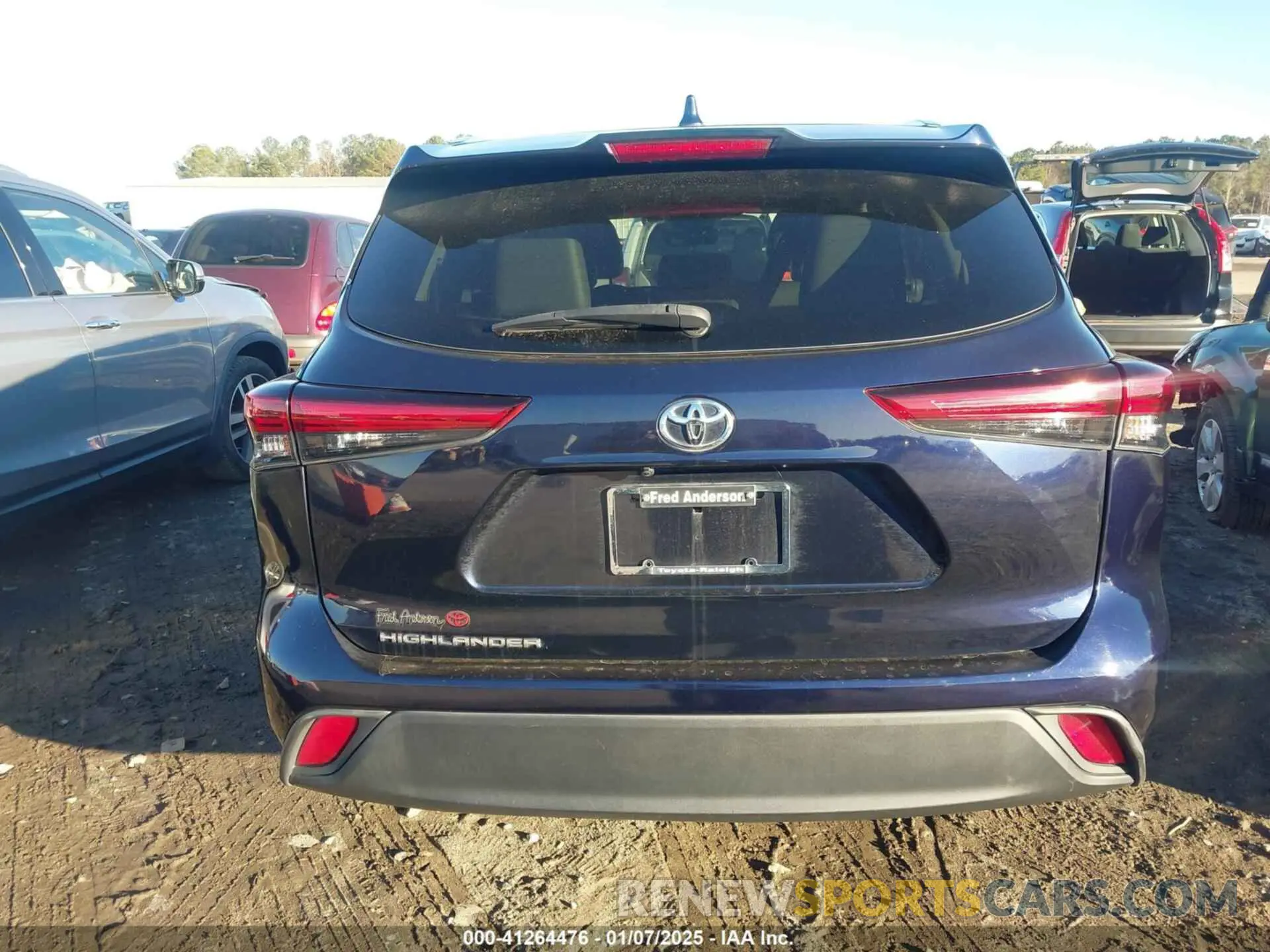 16 Photograph of a damaged car 5TDHZRAH3MS083024 TOYOTA HIGHLANDER 2021