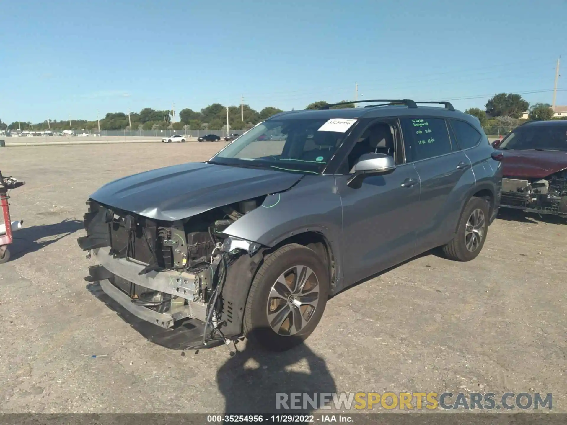 2 Photograph of a damaged car 5TDHZRAH4MS054535 TOYOTA HIGHLANDER 2021