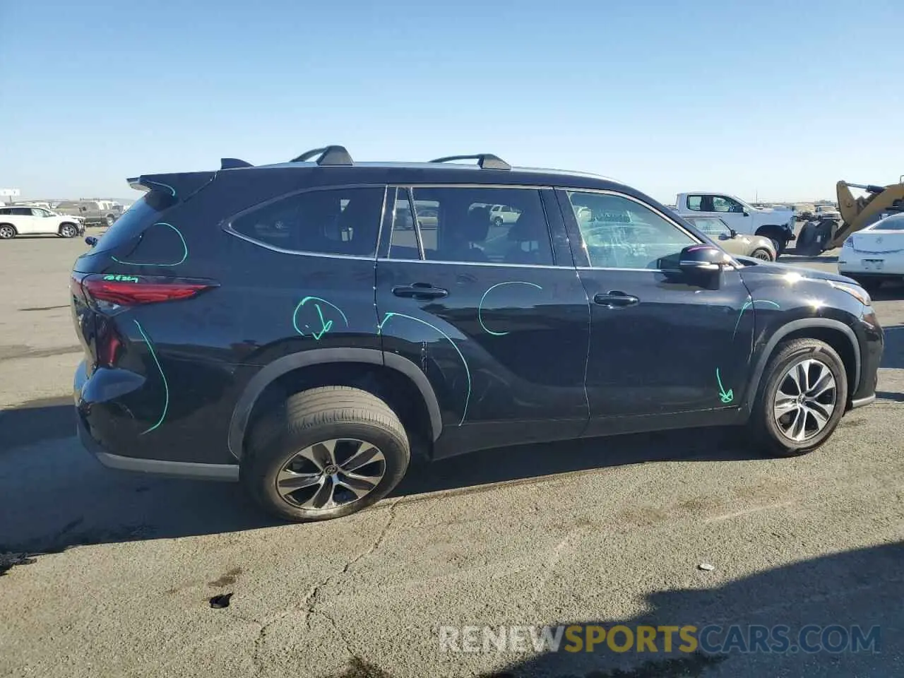 3 Photograph of a damaged car 5TDHZRAH9MS532304 TOYOTA HIGHLANDER 2021