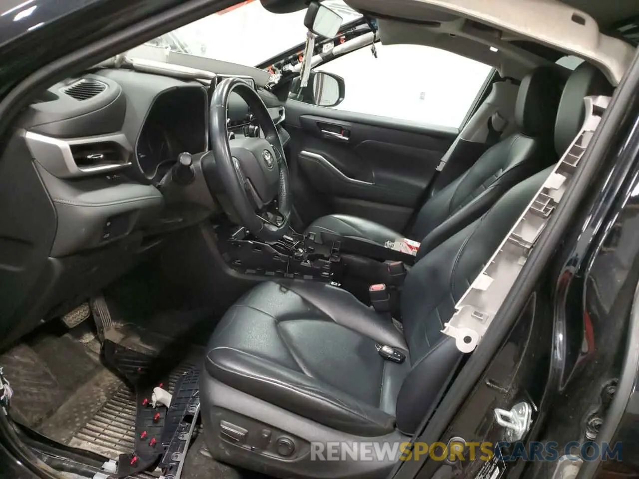 7 Photograph of a damaged car 5TDHZRBH0MS063991 TOYOTA HIGHLANDER 2021