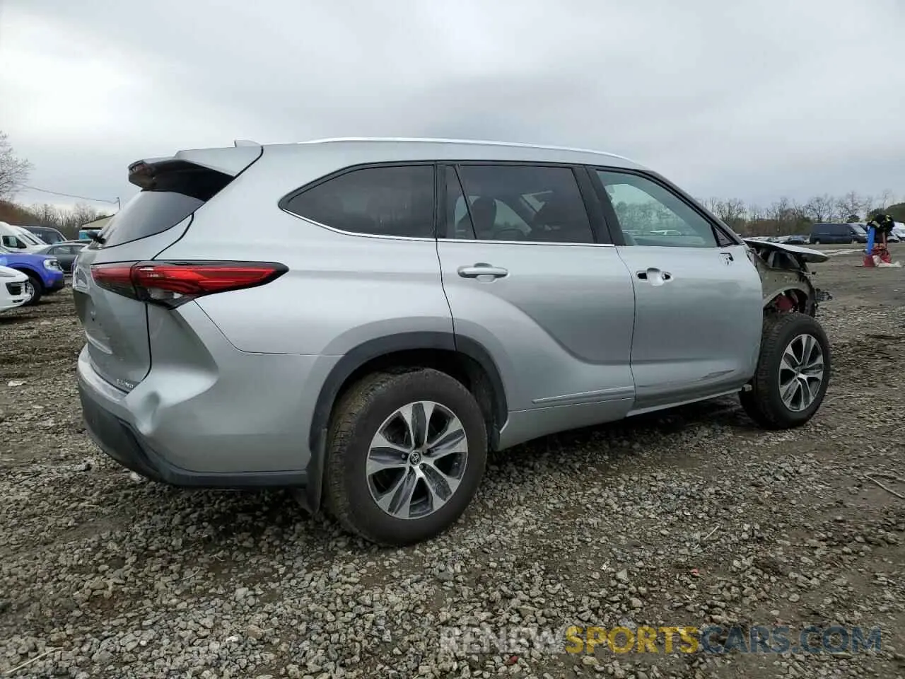 3 Photograph of a damaged car 5TDHZRBH0MS072027 TOYOTA HIGHLANDER 2021