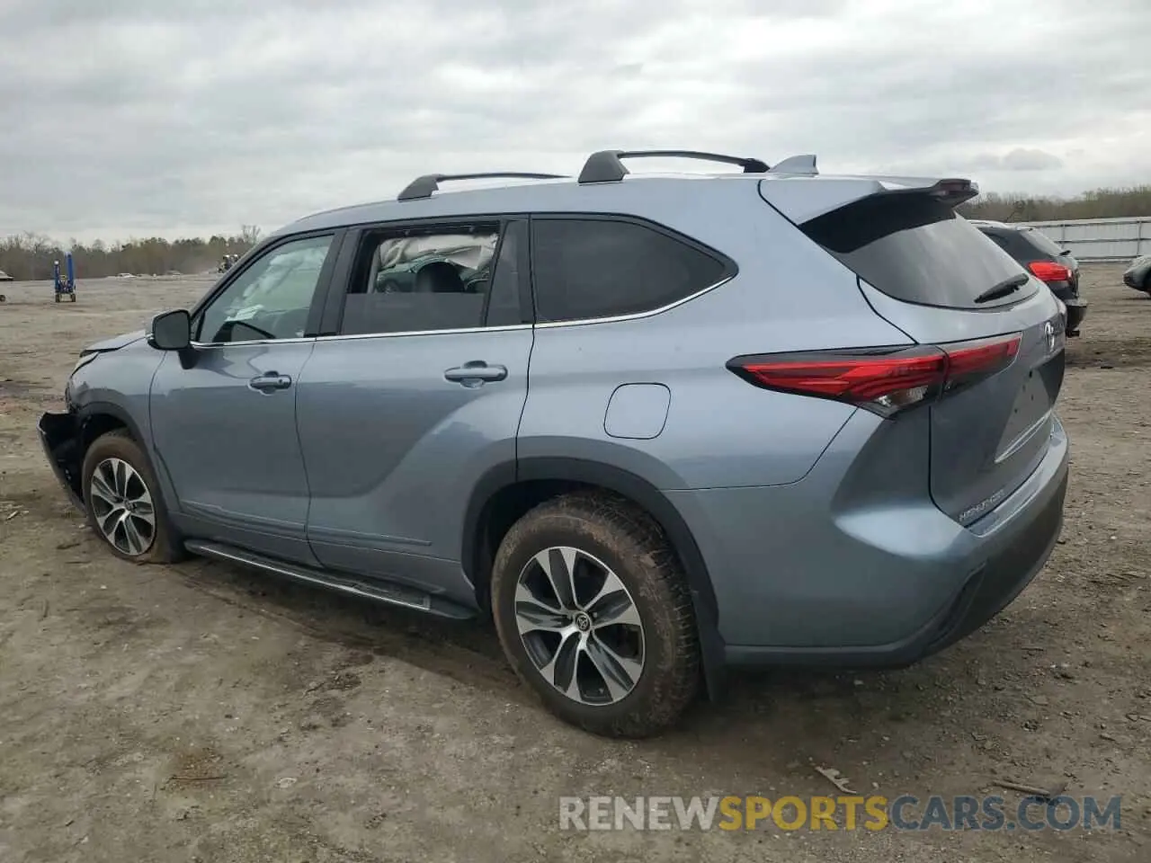 2 Photograph of a damaged car 5TDHZRBH0MS129326 TOYOTA HIGHLANDER 2021