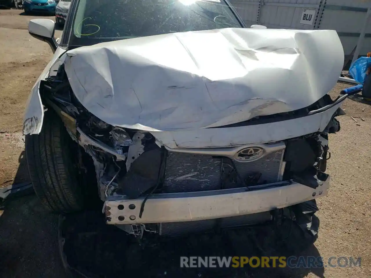 9 Photograph of a damaged car 5TDHZRBH0MS539270 TOYOTA HIGHLANDER 2021