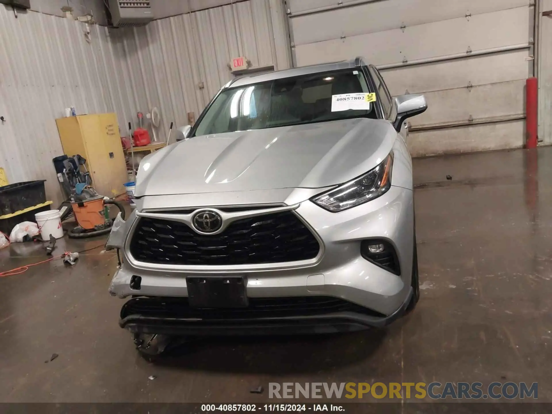 13 Photograph of a damaged car 5TDHZRBH1MS097194 TOYOTA HIGHLANDER 2021