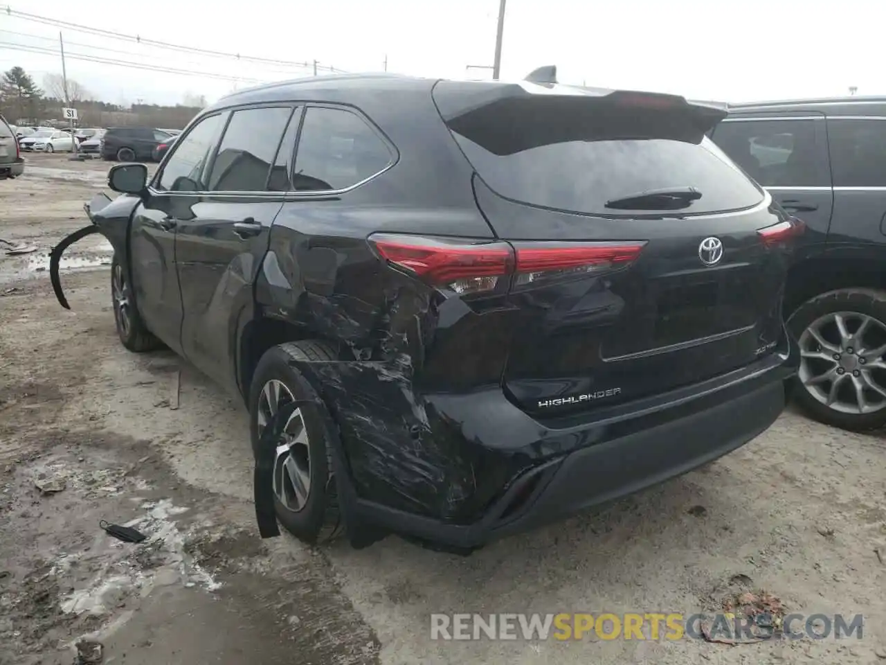 3 Photograph of a damaged car 5TDHZRBH2MS077830 TOYOTA HIGHLANDER 2021