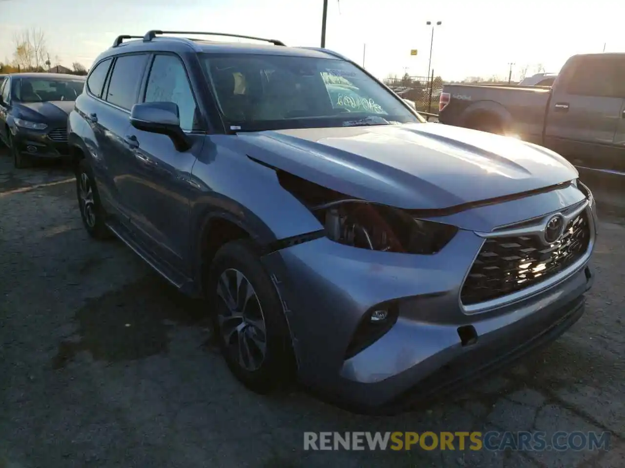 1 Photograph of a damaged car 5TDHZRBH4MS084214 TOYOTA HIGHLANDER 2021