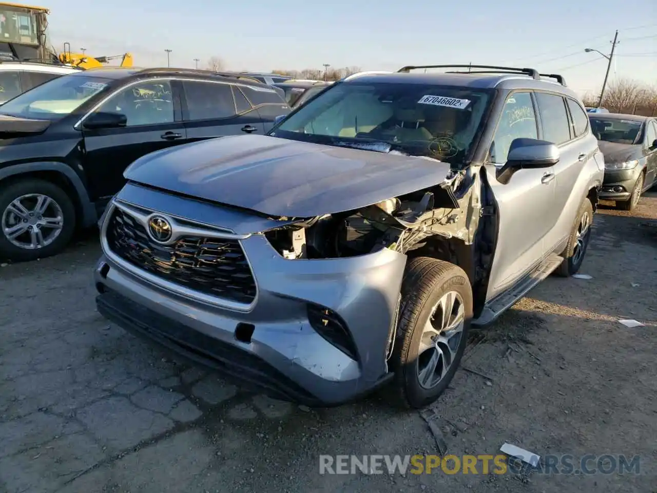 2 Photograph of a damaged car 5TDHZRBH4MS084214 TOYOTA HIGHLANDER 2021