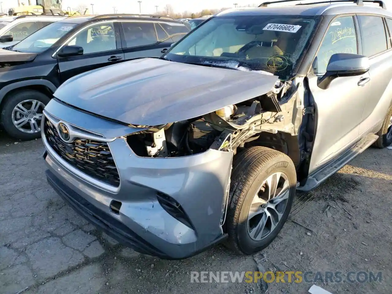 9 Photograph of a damaged car 5TDHZRBH4MS084214 TOYOTA HIGHLANDER 2021