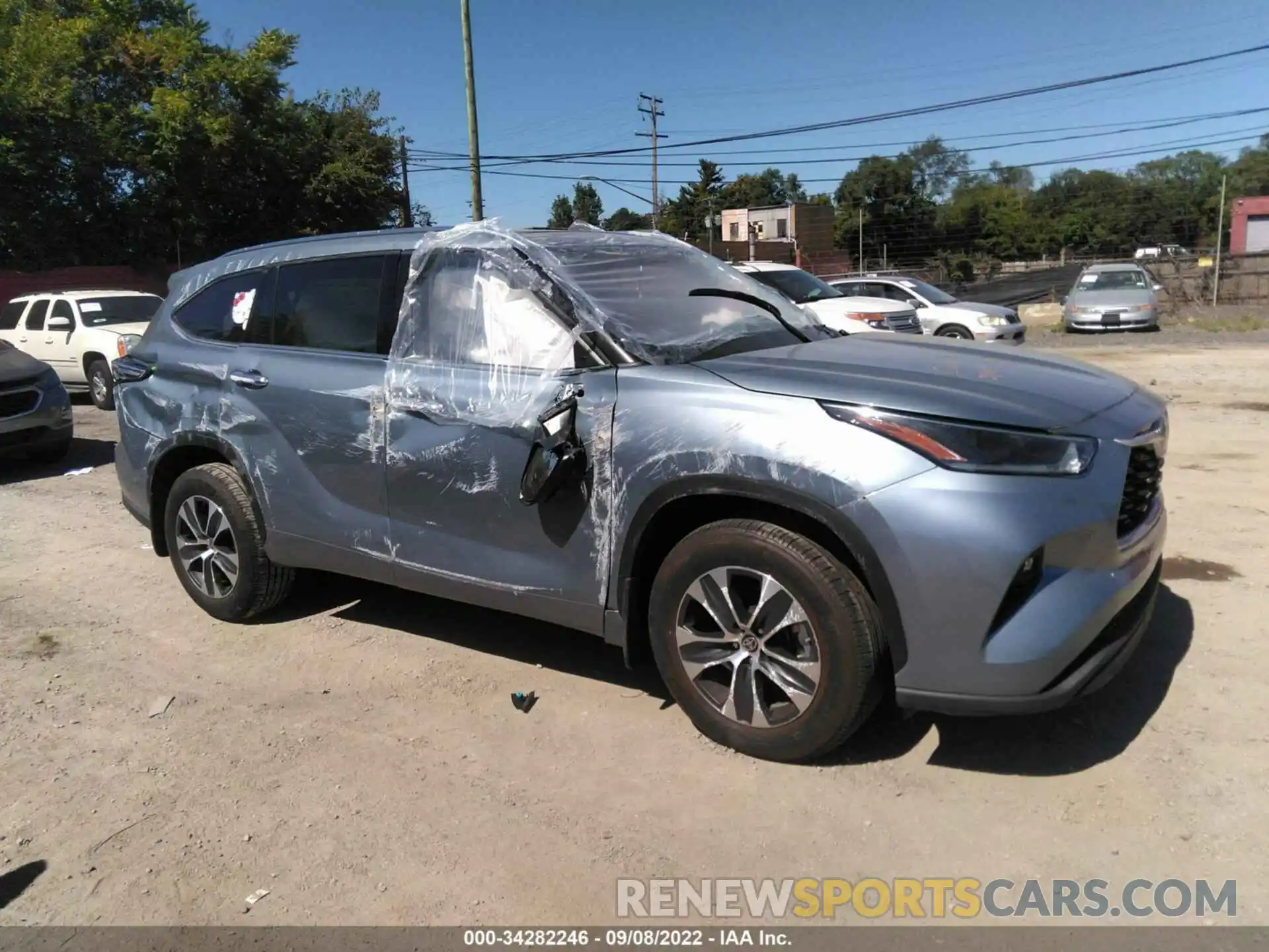 1 Photograph of a damaged car 5TDHZRBH4MS143178 TOYOTA HIGHLANDER 2021