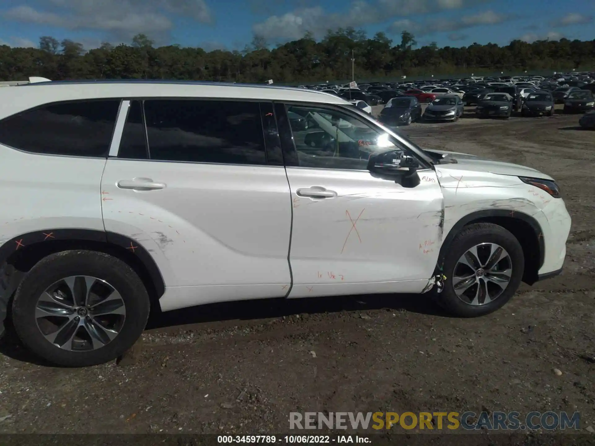 6 Photograph of a damaged car 5TDHZRBH4MS550403 TOYOTA HIGHLANDER 2021