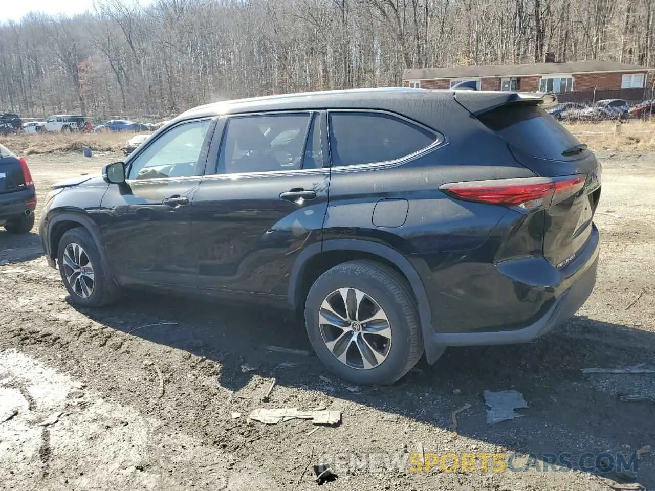 2 Photograph of a damaged car 5TDHZRBH5MS094640 TOYOTA HIGHLANDER 2021