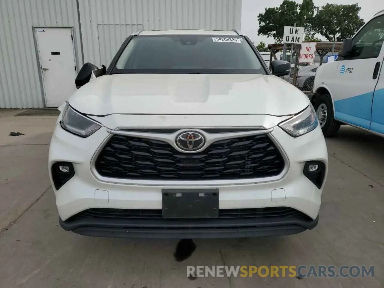 5 Photograph of a damaged car 5TDHZRBH5MS127927 TOYOTA HIGHLANDER 2021