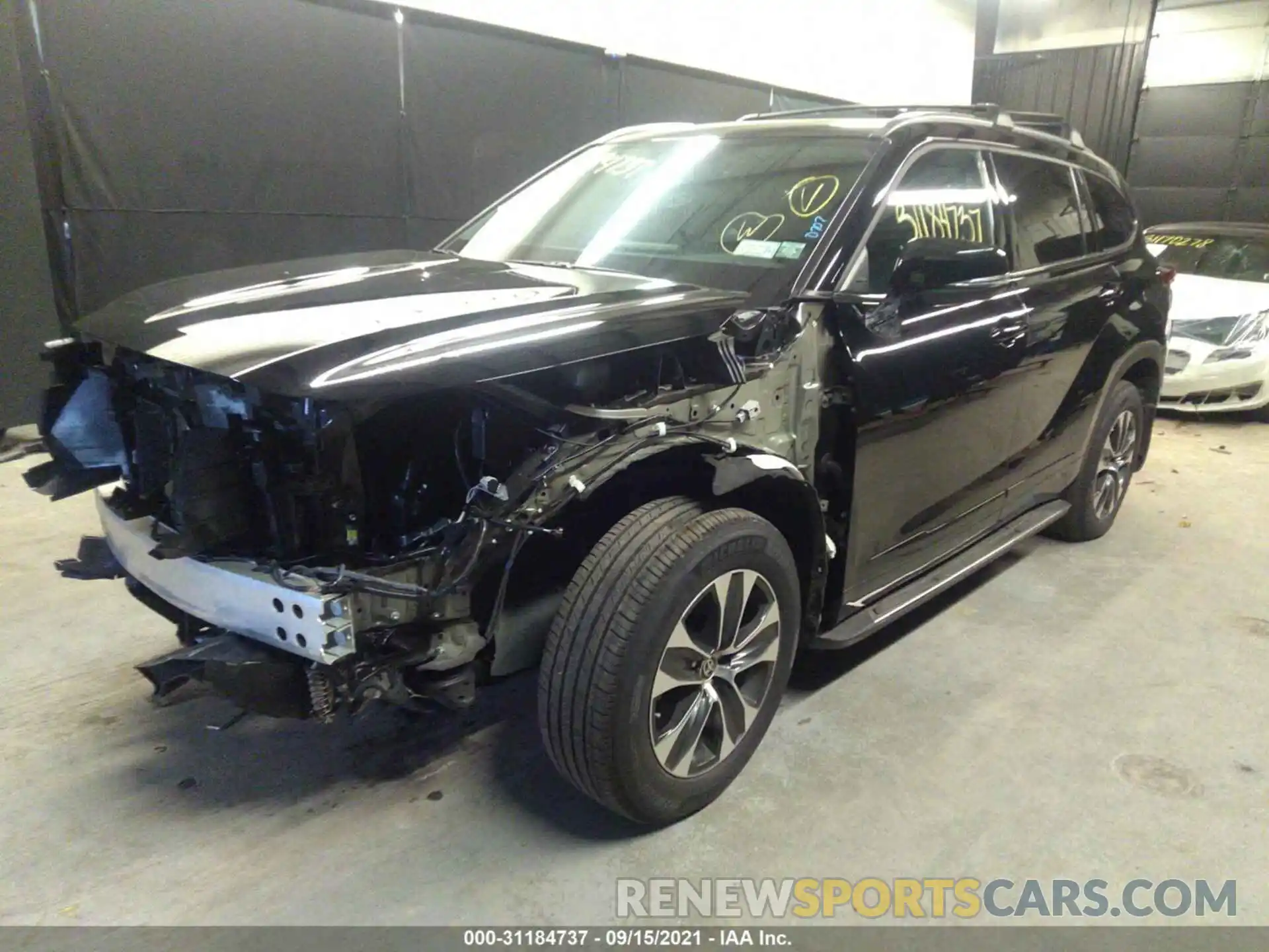 2 Photograph of a damaged car 5TDHZRBH5MS533531 TOYOTA HIGHLANDER 2021