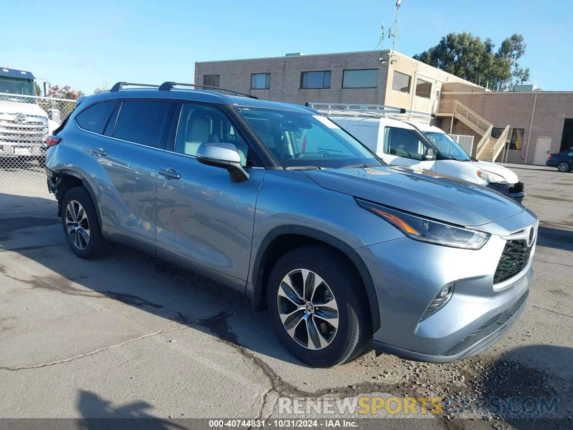 1 Photograph of a damaged car 5TDHZRBH6MS095313 TOYOTA HIGHLANDER 2021