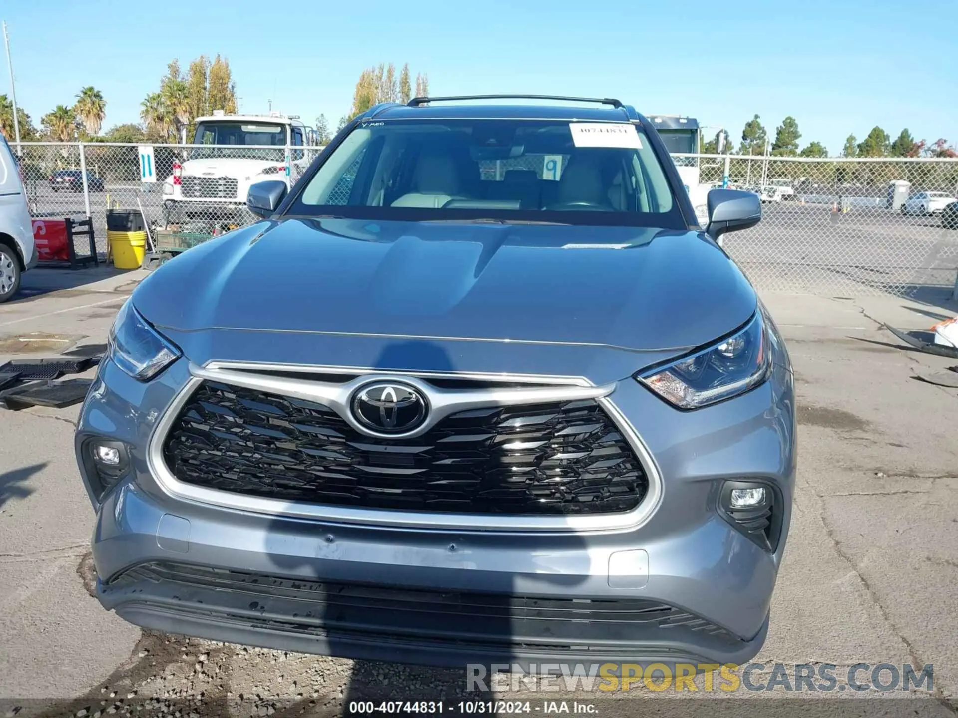 13 Photograph of a damaged car 5TDHZRBH6MS095313 TOYOTA HIGHLANDER 2021