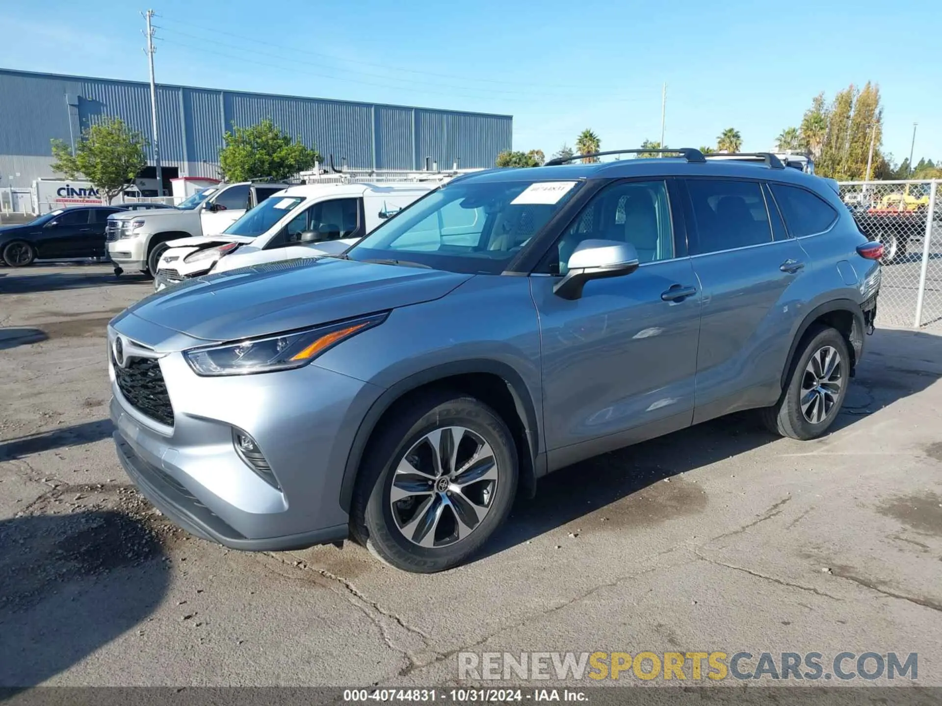 2 Photograph of a damaged car 5TDHZRBH6MS095313 TOYOTA HIGHLANDER 2021