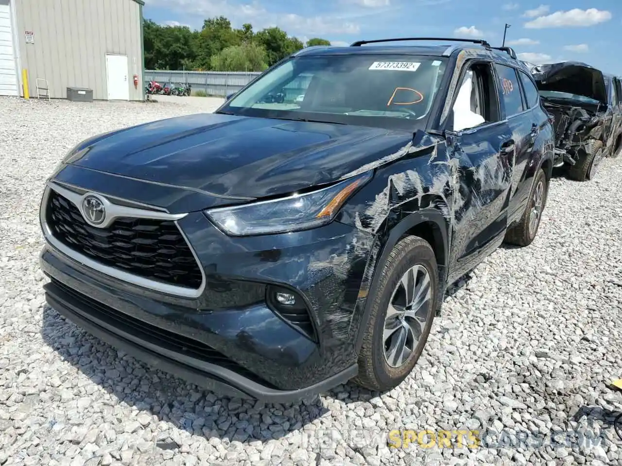 9 Photograph of a damaged car 5TDHZRBH6MS098194 TOYOTA HIGHLANDER 2021