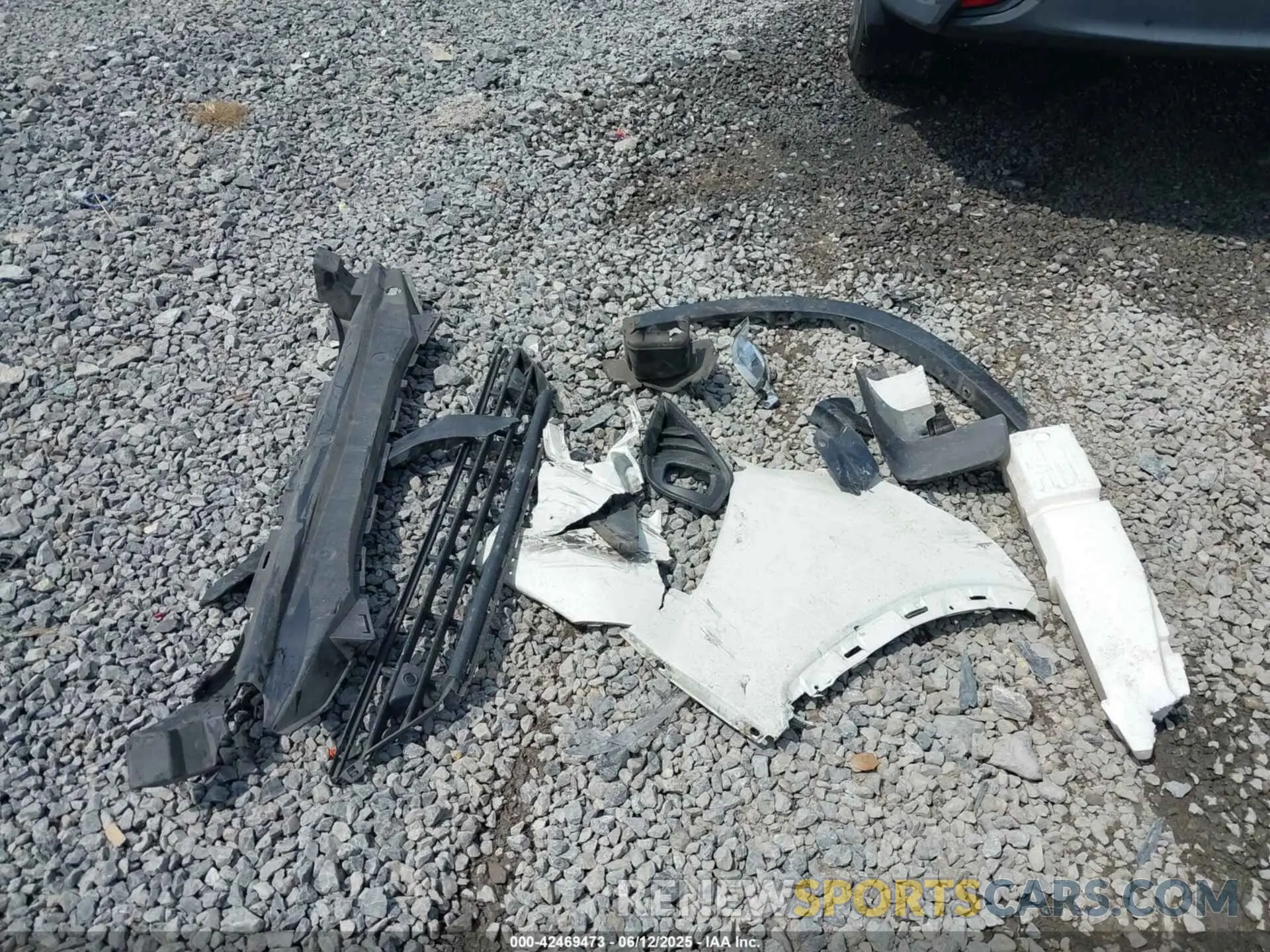 12 Photograph of a damaged car 5TDHZRBH6MS523283 TOYOTA HIGHLANDER 2021