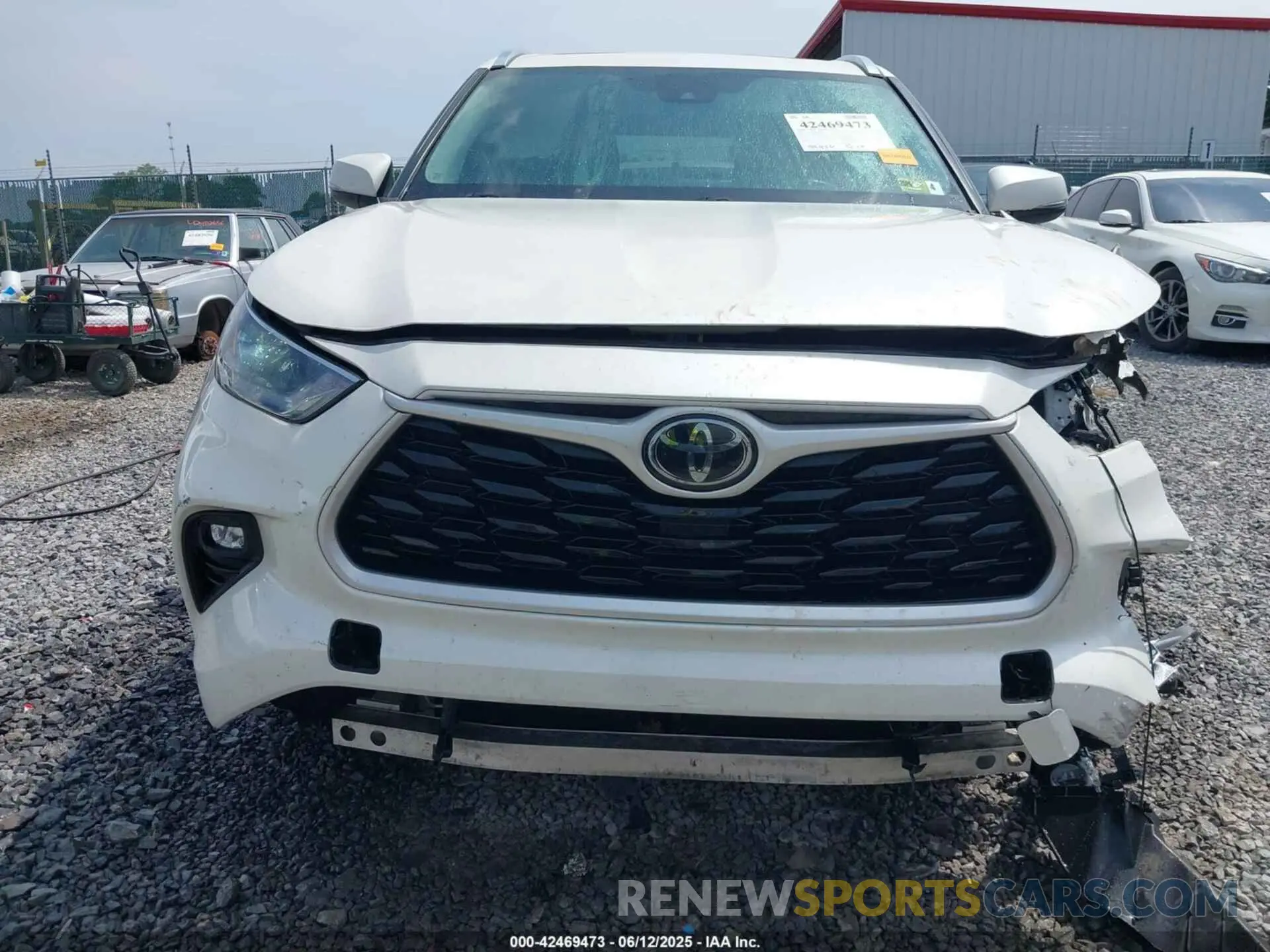 13 Photograph of a damaged car 5TDHZRBH6MS523283 TOYOTA HIGHLANDER 2021