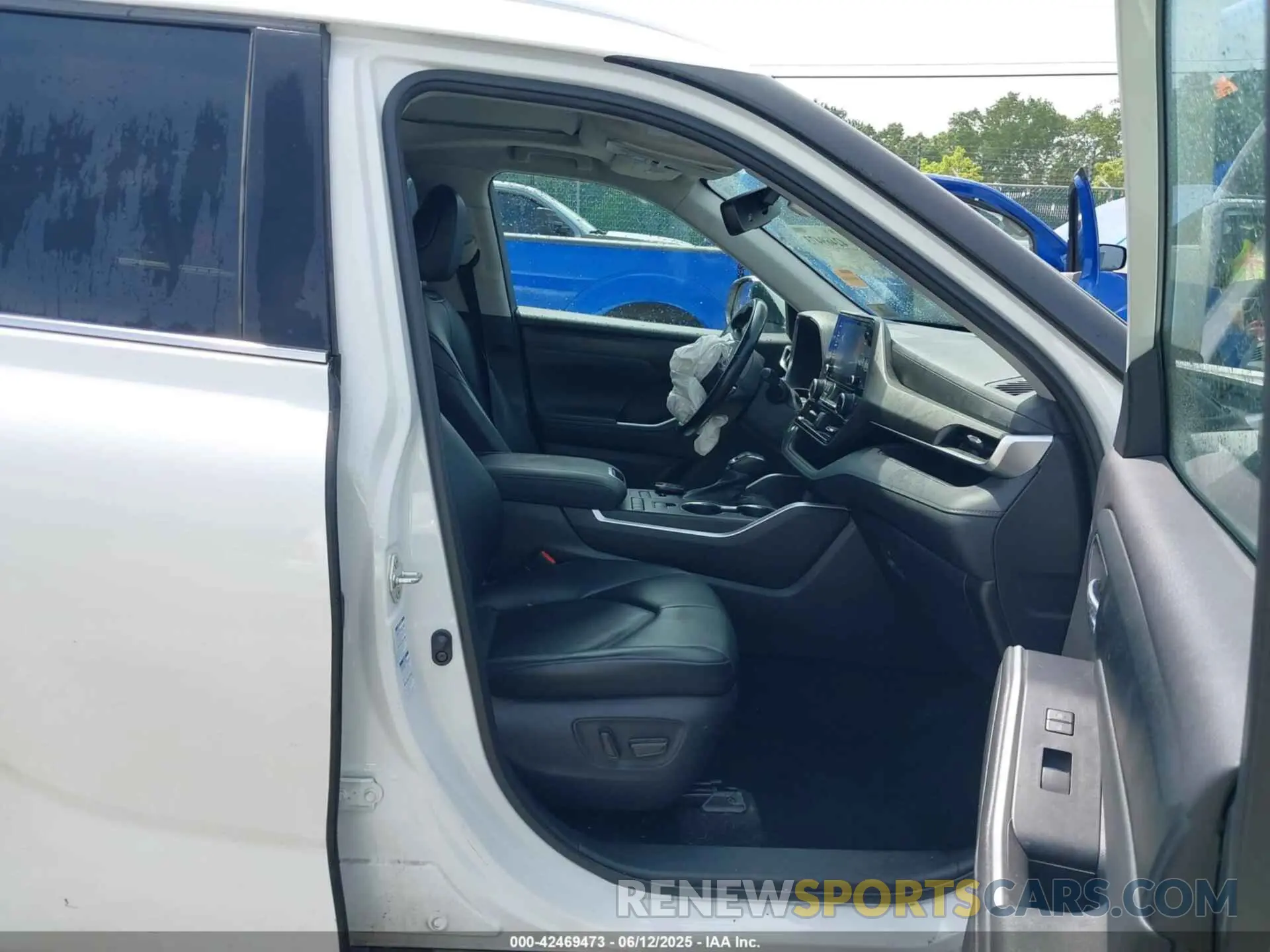 5 Photograph of a damaged car 5TDHZRBH6MS523283 TOYOTA HIGHLANDER 2021