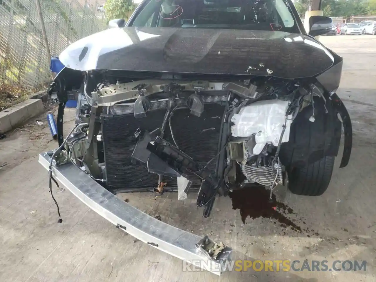 9 Photograph of a damaged car 5TDHZRBH6MS523803 TOYOTA HIGHLANDER 2021