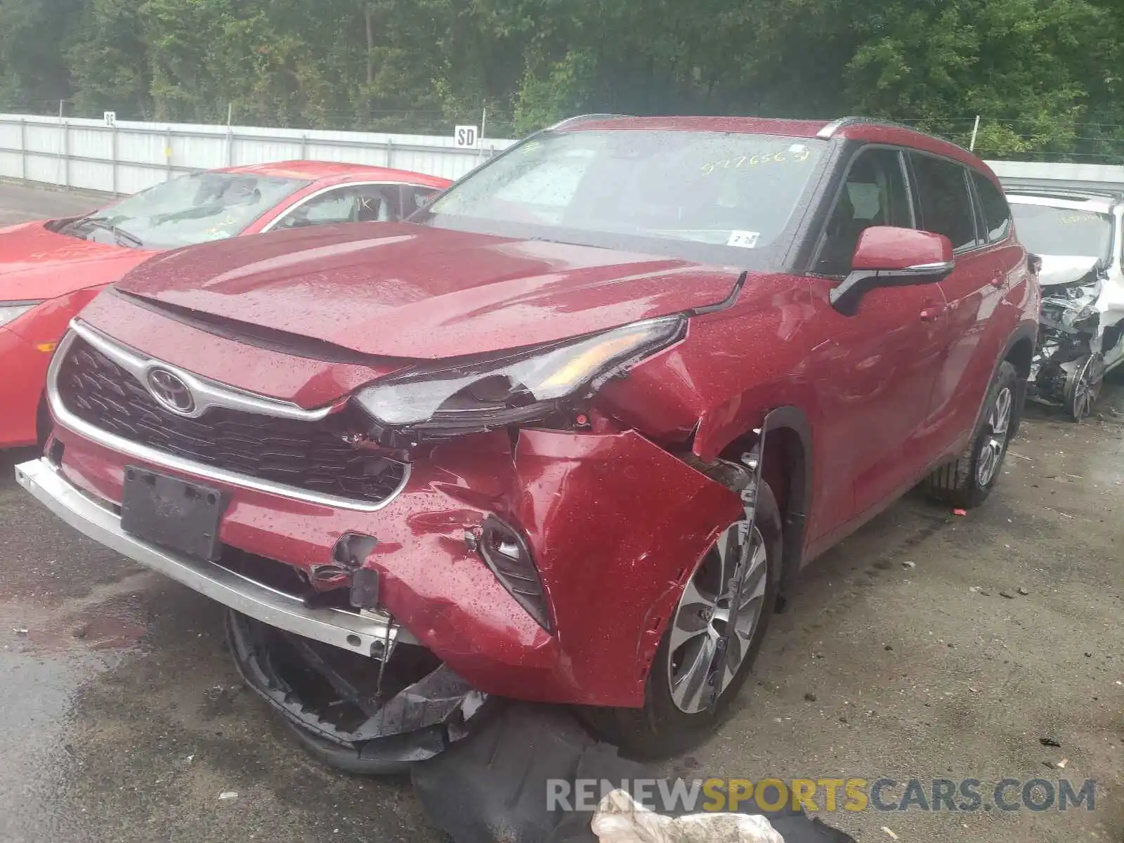 2 Photograph of a damaged car 5TDHZRBH6MS528788 TOYOTA HIGHLANDER 2021