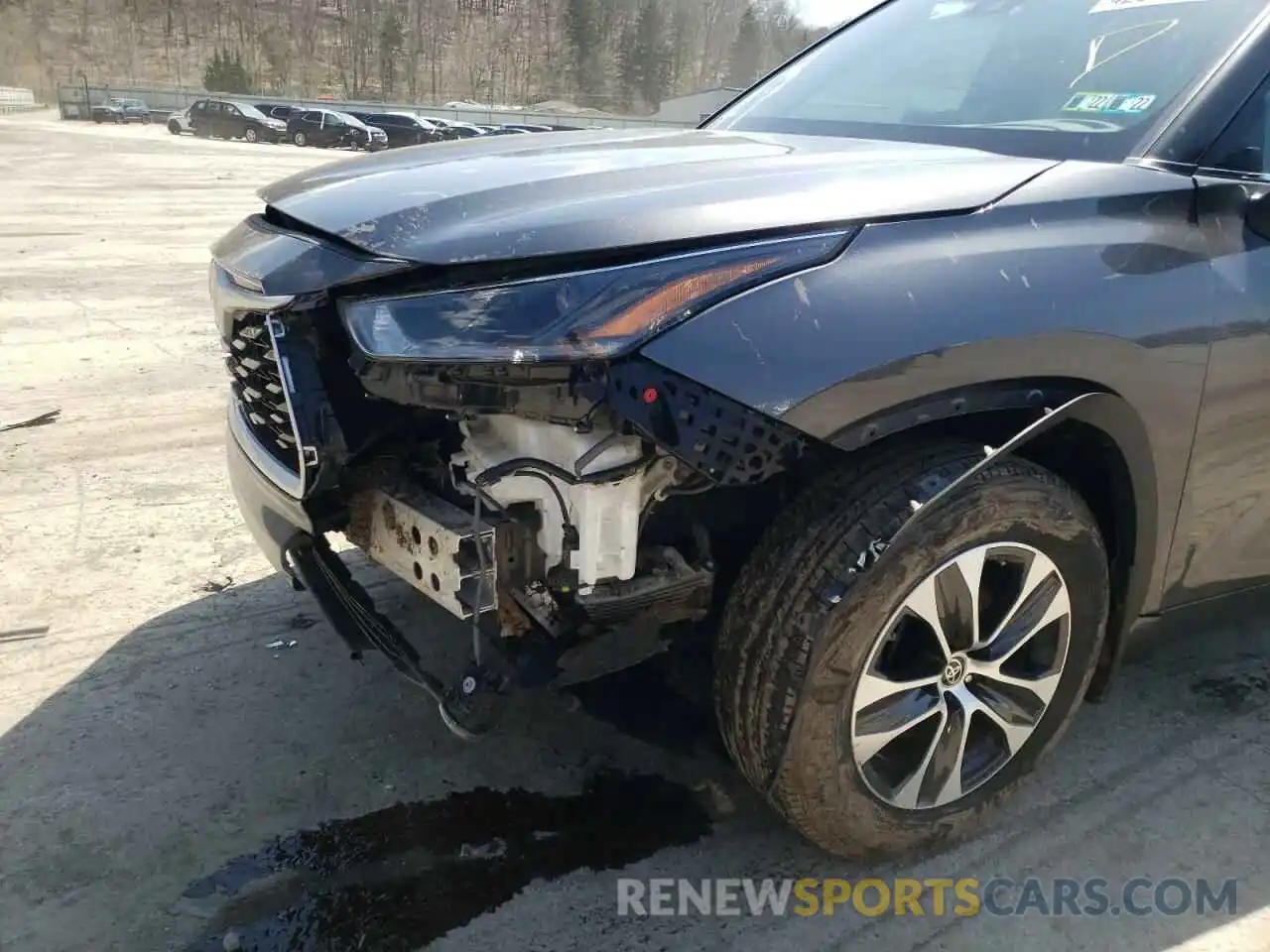 9 Photograph of a damaged car 5TDHZRBH8MS073135 TOYOTA HIGHLANDER 2021