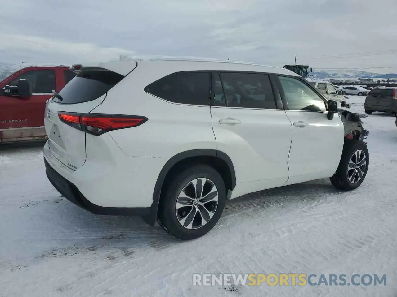 3 Photograph of a damaged car 5TDHZRBH8MS549934 TOYOTA HIGHLANDER 2021