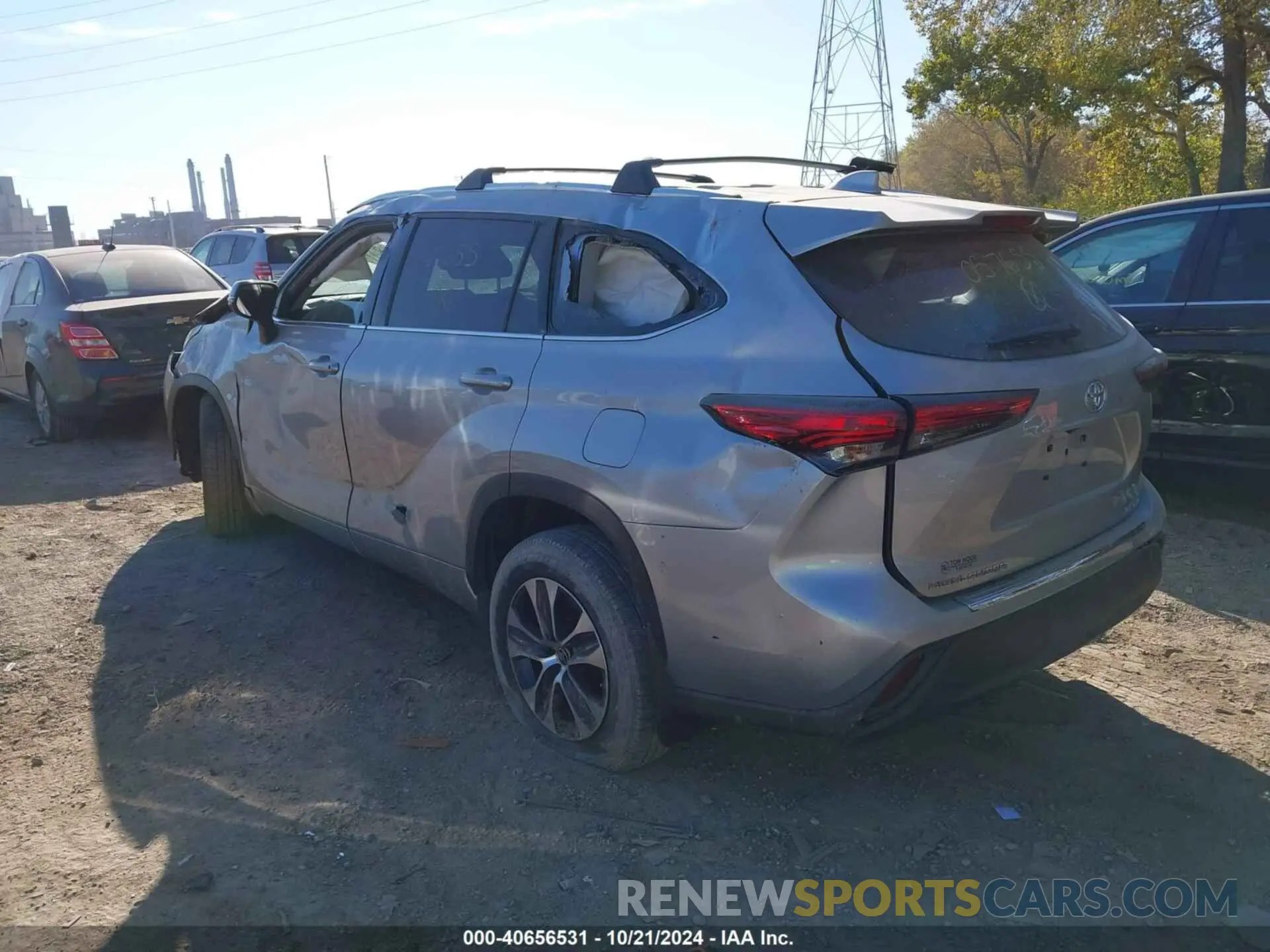 3 Photograph of a damaged car 5TDHZRBH9MS057655 TOYOTA HIGHLANDER 2021