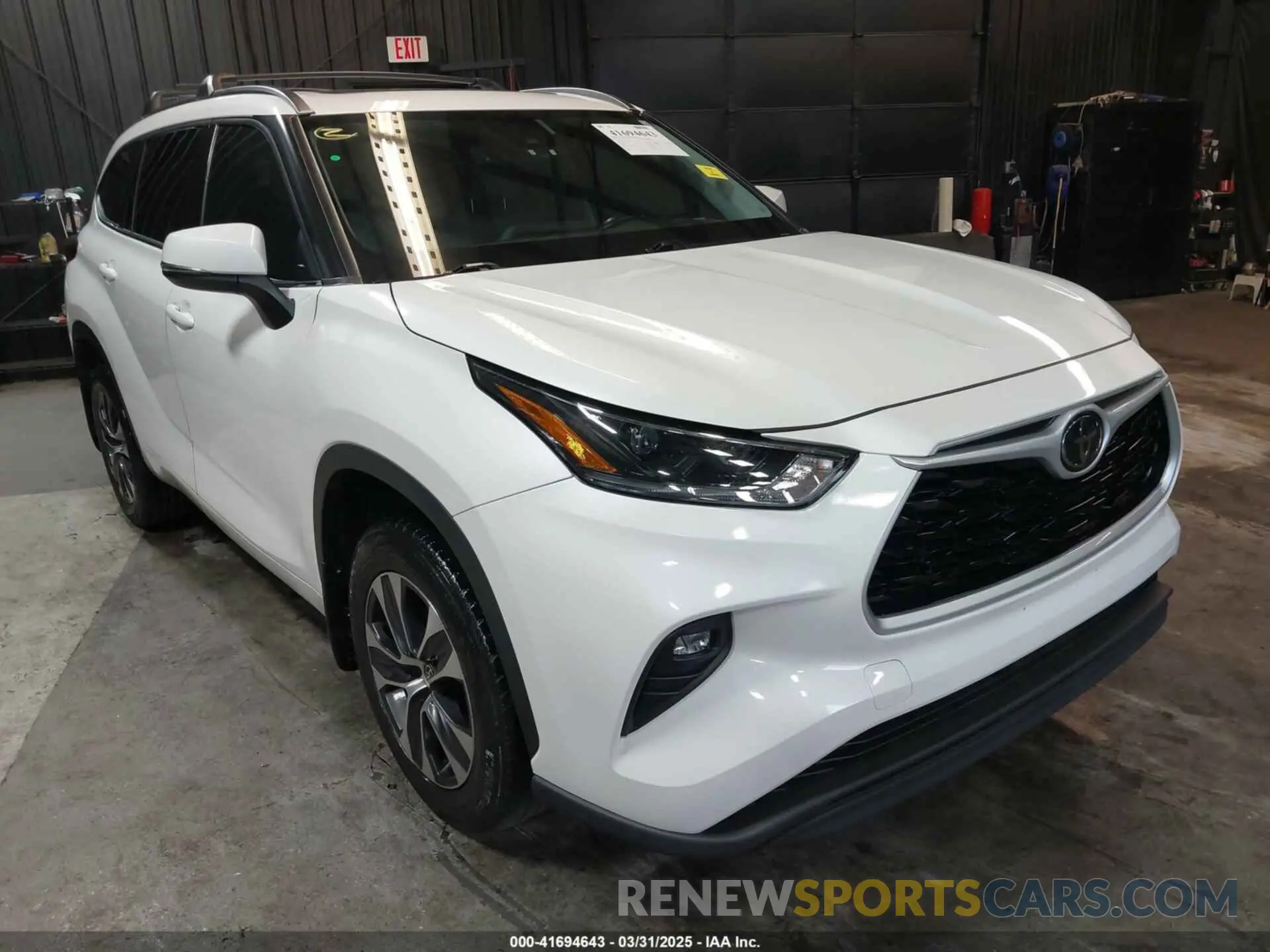 1 Photograph of a damaged car 5TDHZRBH9MS078313 TOYOTA HIGHLANDER 2021