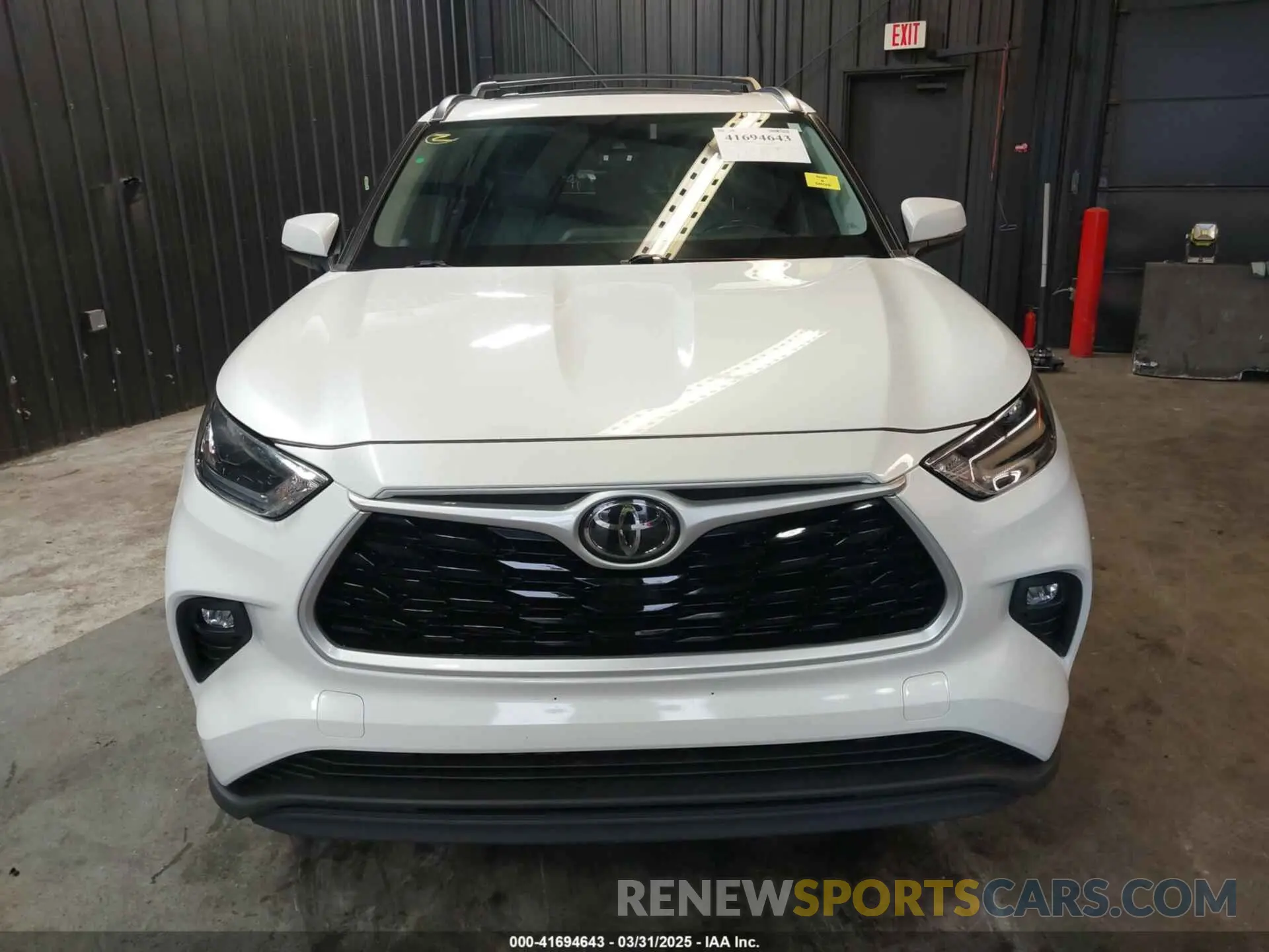 12 Photograph of a damaged car 5TDHZRBH9MS078313 TOYOTA HIGHLANDER 2021