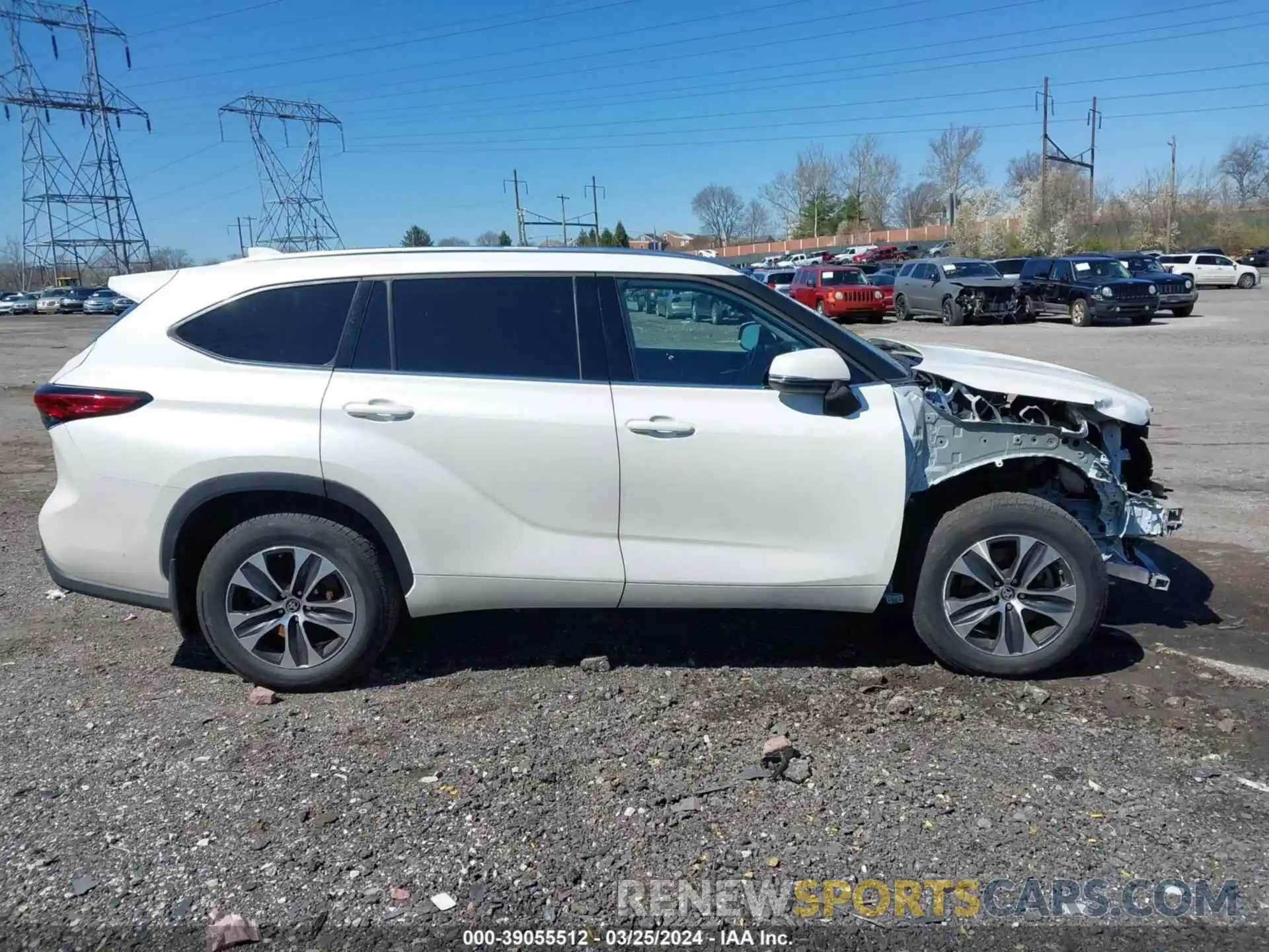 12 Photograph of a damaged car 5TDHZRBH9MS121371 TOYOTA HIGHLANDER 2021