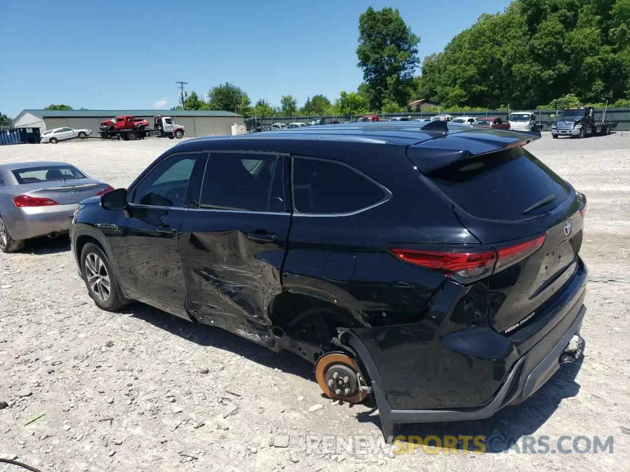 2 Photograph of a damaged car 5TDHZRBH9MS128000 TOYOTA HIGHLANDER 2021