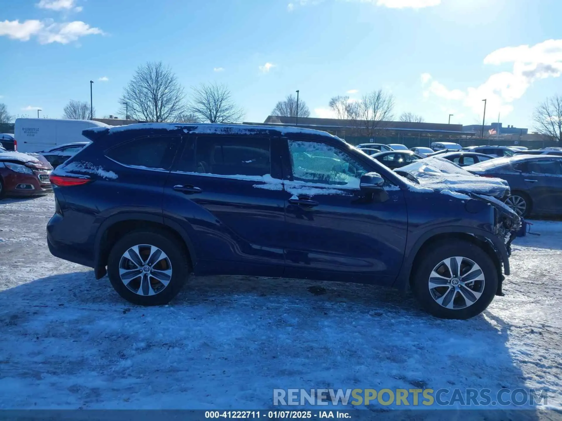 14 Photograph of a damaged car 5TDHZRBHXMS532357 TOYOTA HIGHLANDER 2021