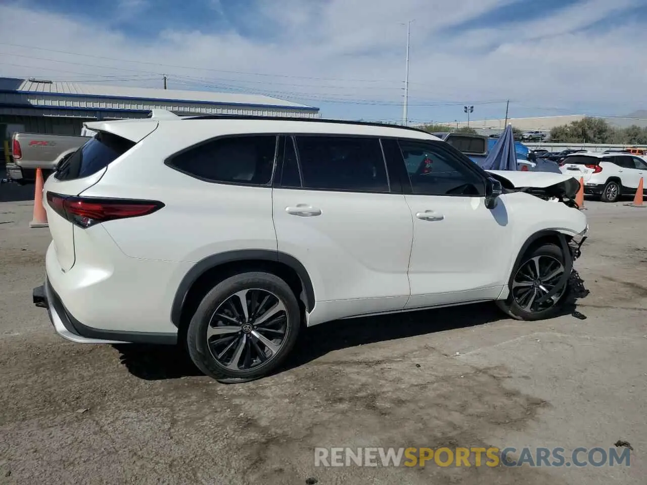 3 Photograph of a damaged car 5TDJZRAH1MS066711 TOYOTA HIGHLANDER 2021