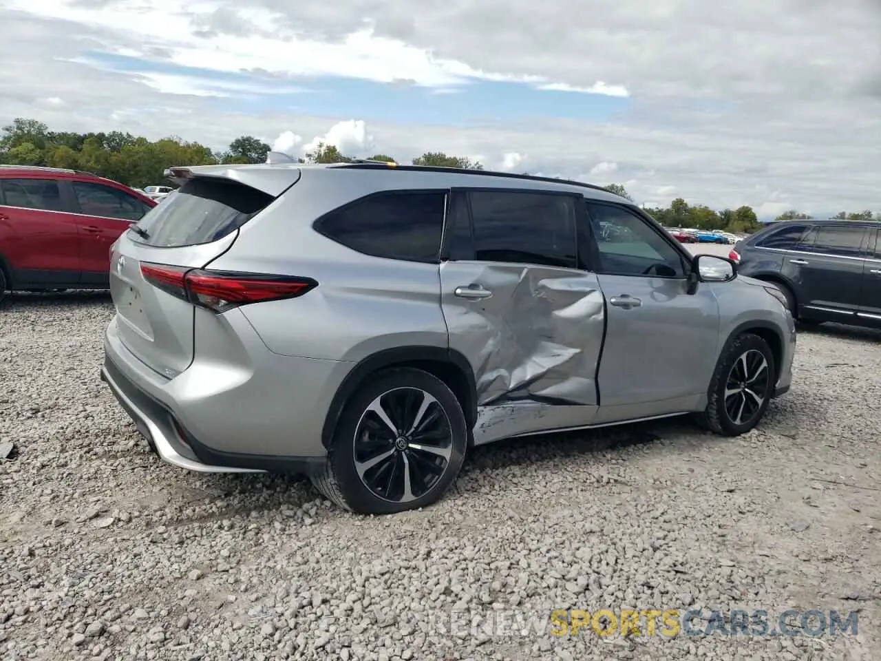 3 Photograph of a damaged car 5TDJZRAH2MS046399 TOYOTA HIGHLANDER 2021