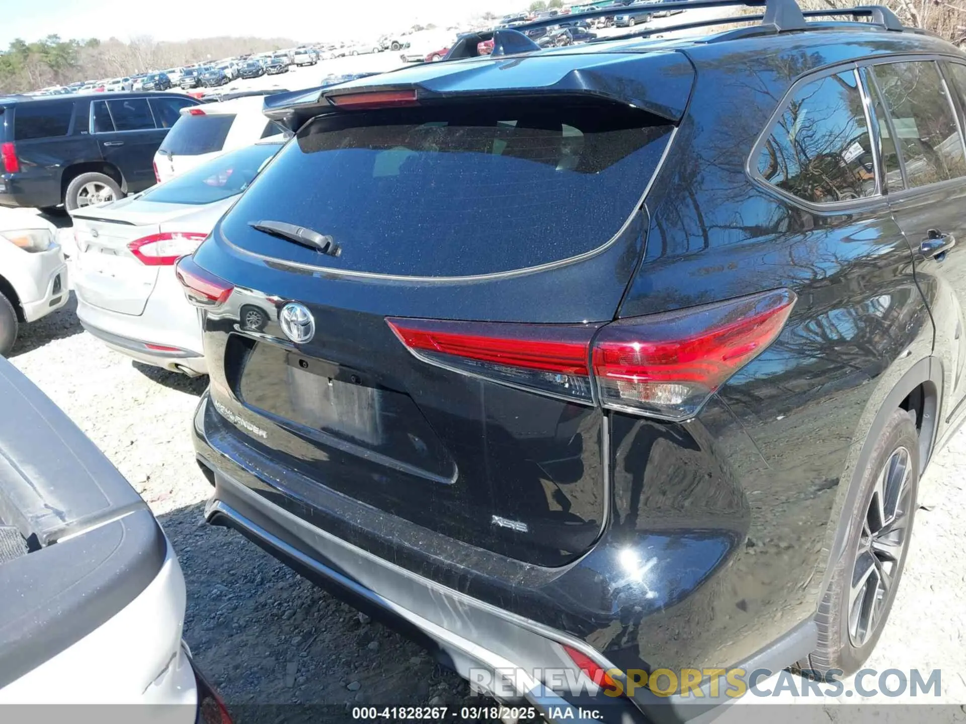 15 Photograph of a damaged car 5TDJZRAH7MS031865 TOYOTA HIGHLANDER 2021