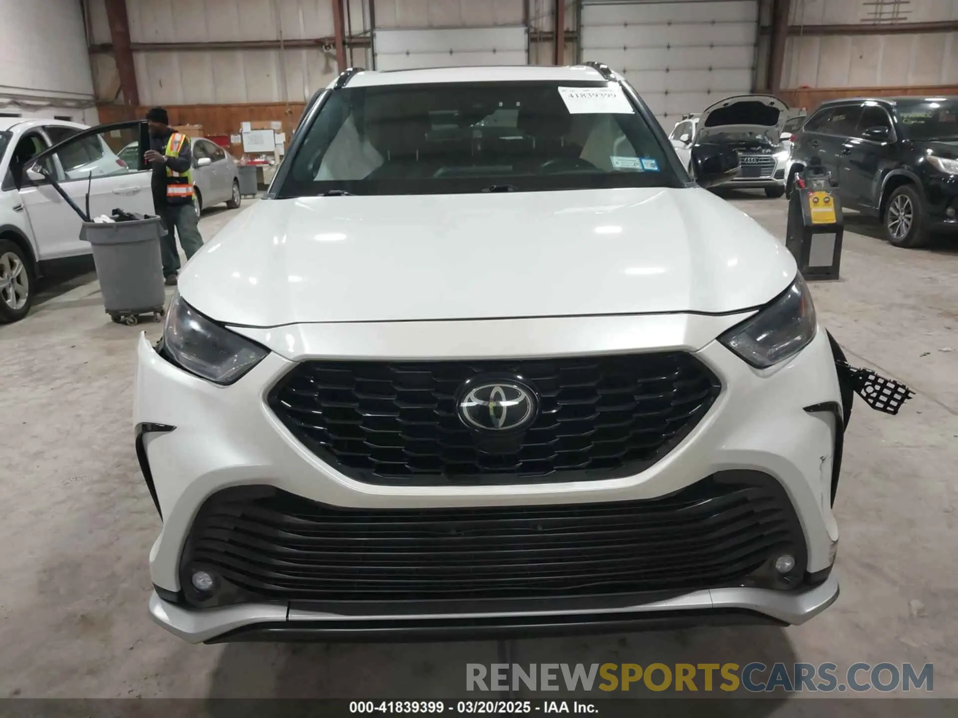 12 Photograph of a damaged car 5TDJZRBH0MS059585 TOYOTA HIGHLANDER 2021