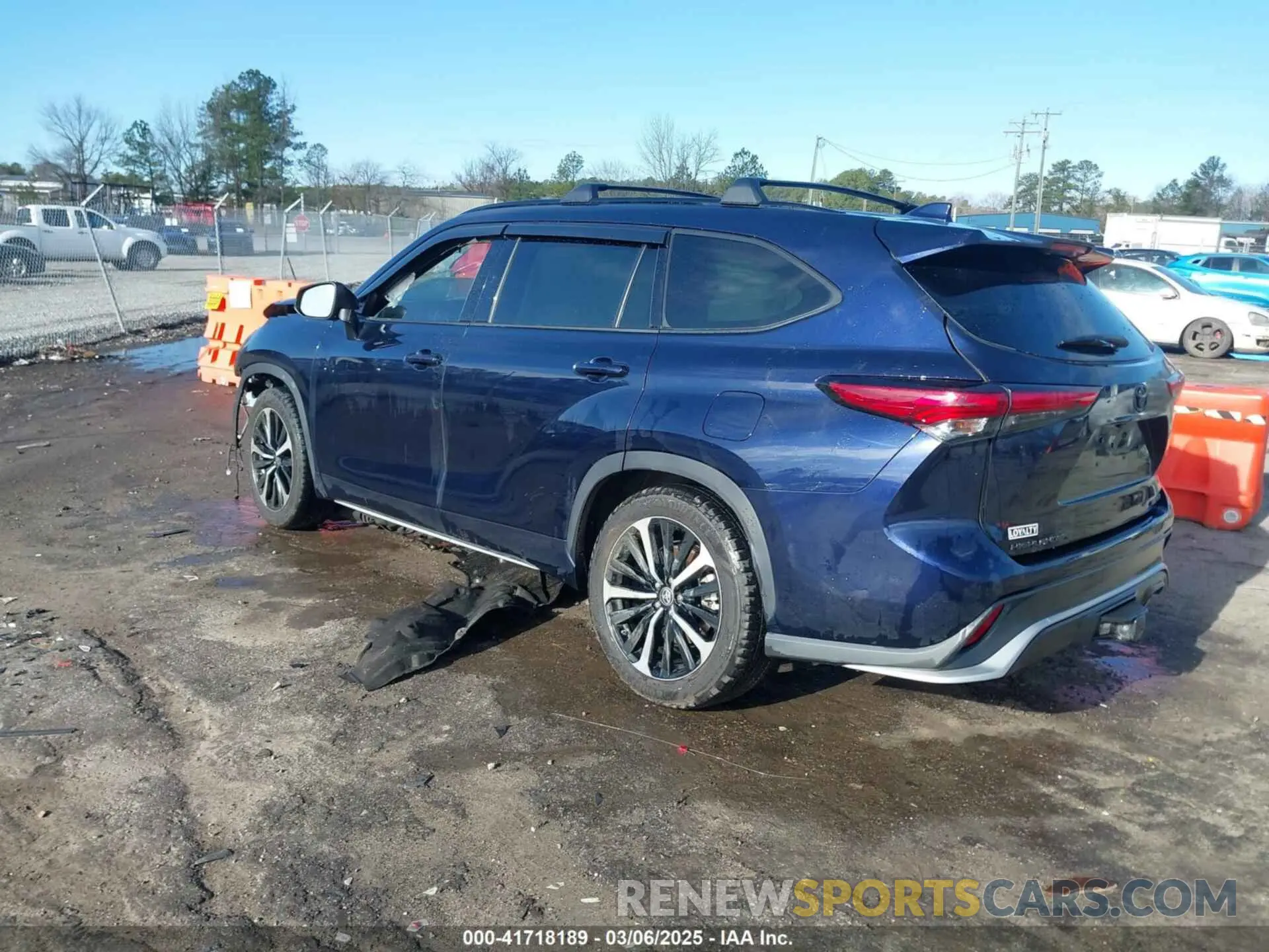 3 Photograph of a damaged car 5TDJZRBH0MS121857 TOYOTA HIGHLANDER 2021
