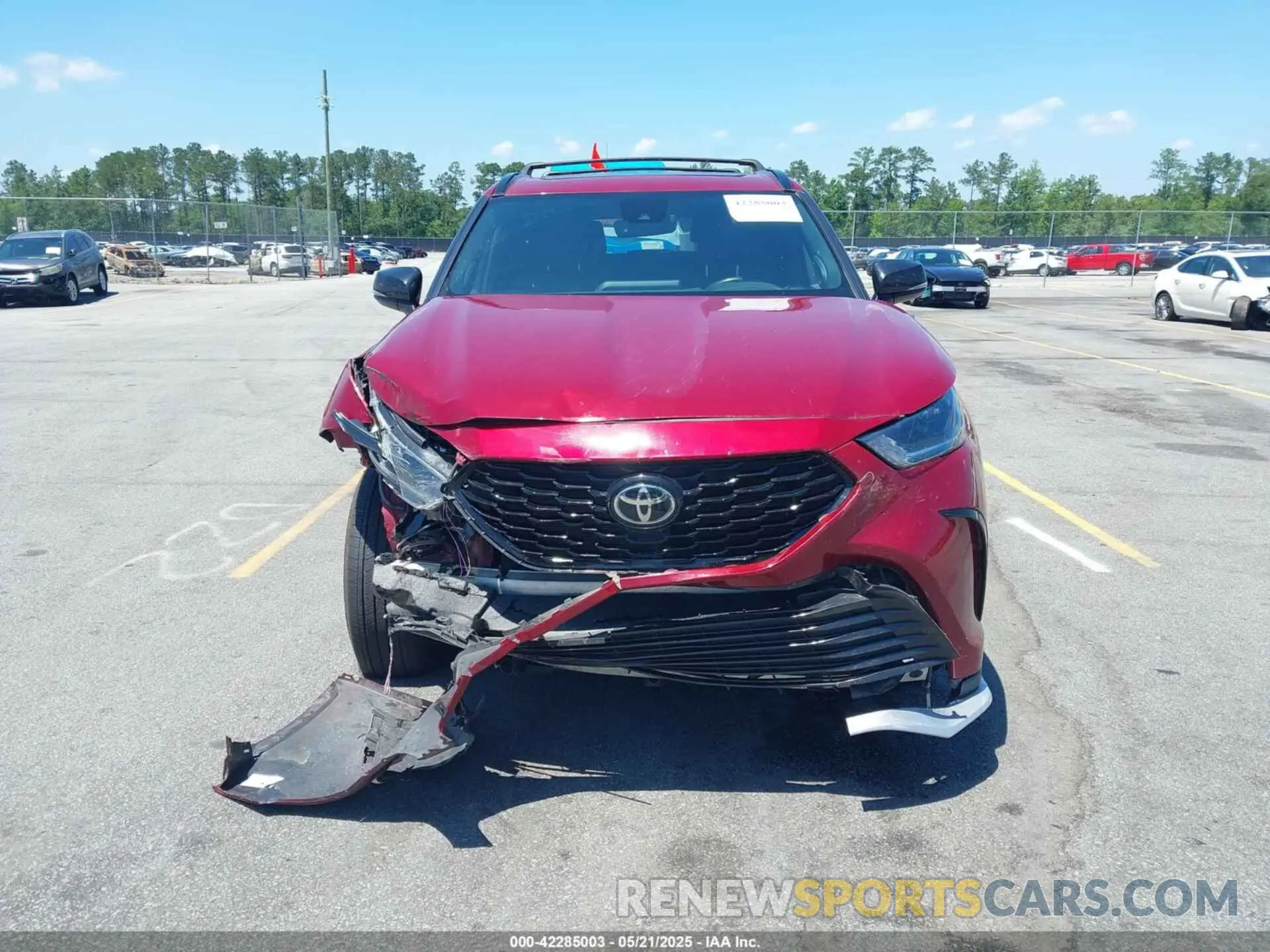 13 Photograph of a damaged car 5TDJZRBH0MS129571 TOYOTA HIGHLANDER 2021